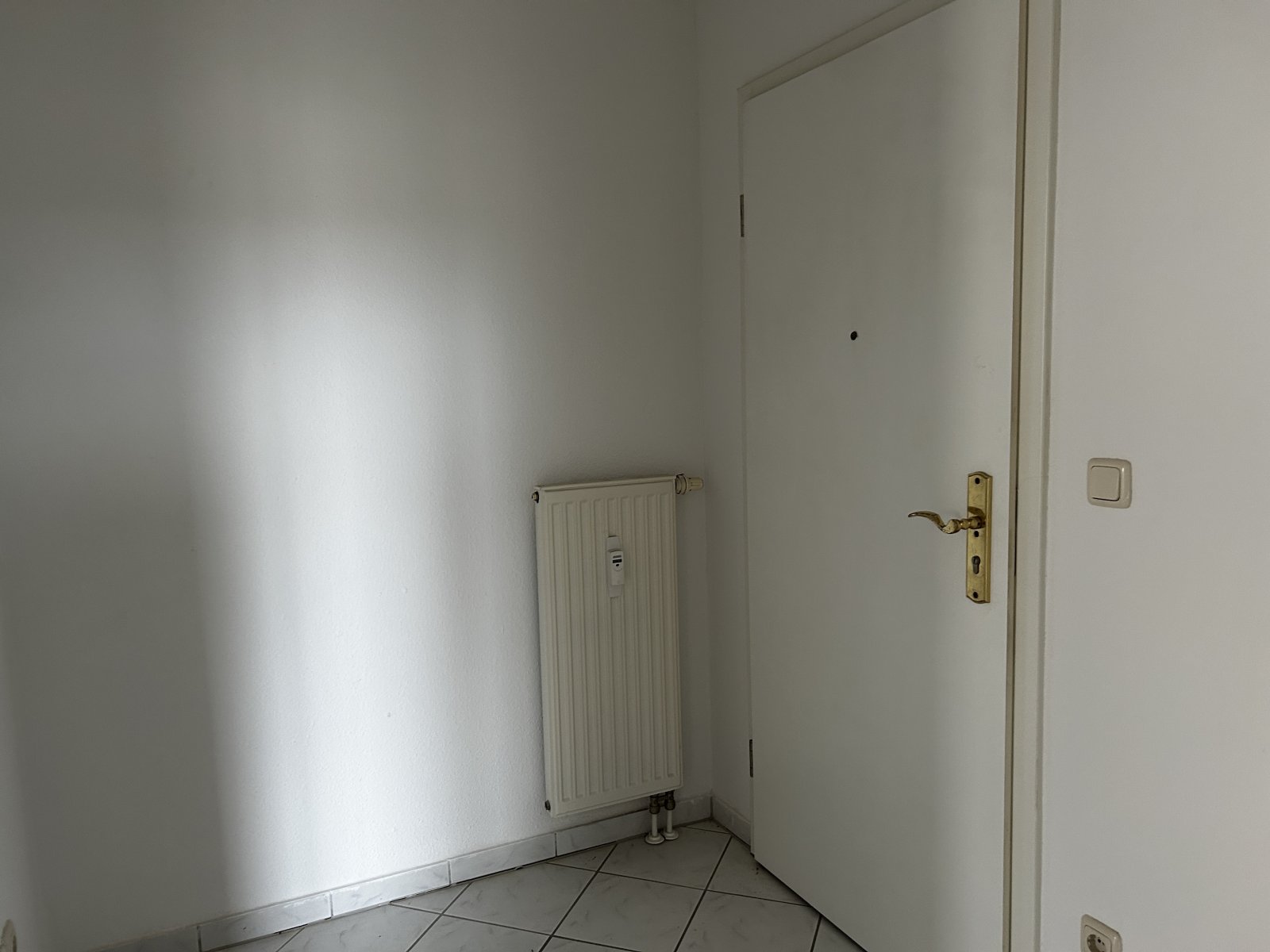 Ab 01.12.25!! Helle 1-Raum-Wohnung mit Tageslichtbad und Balkon Nähe HBK