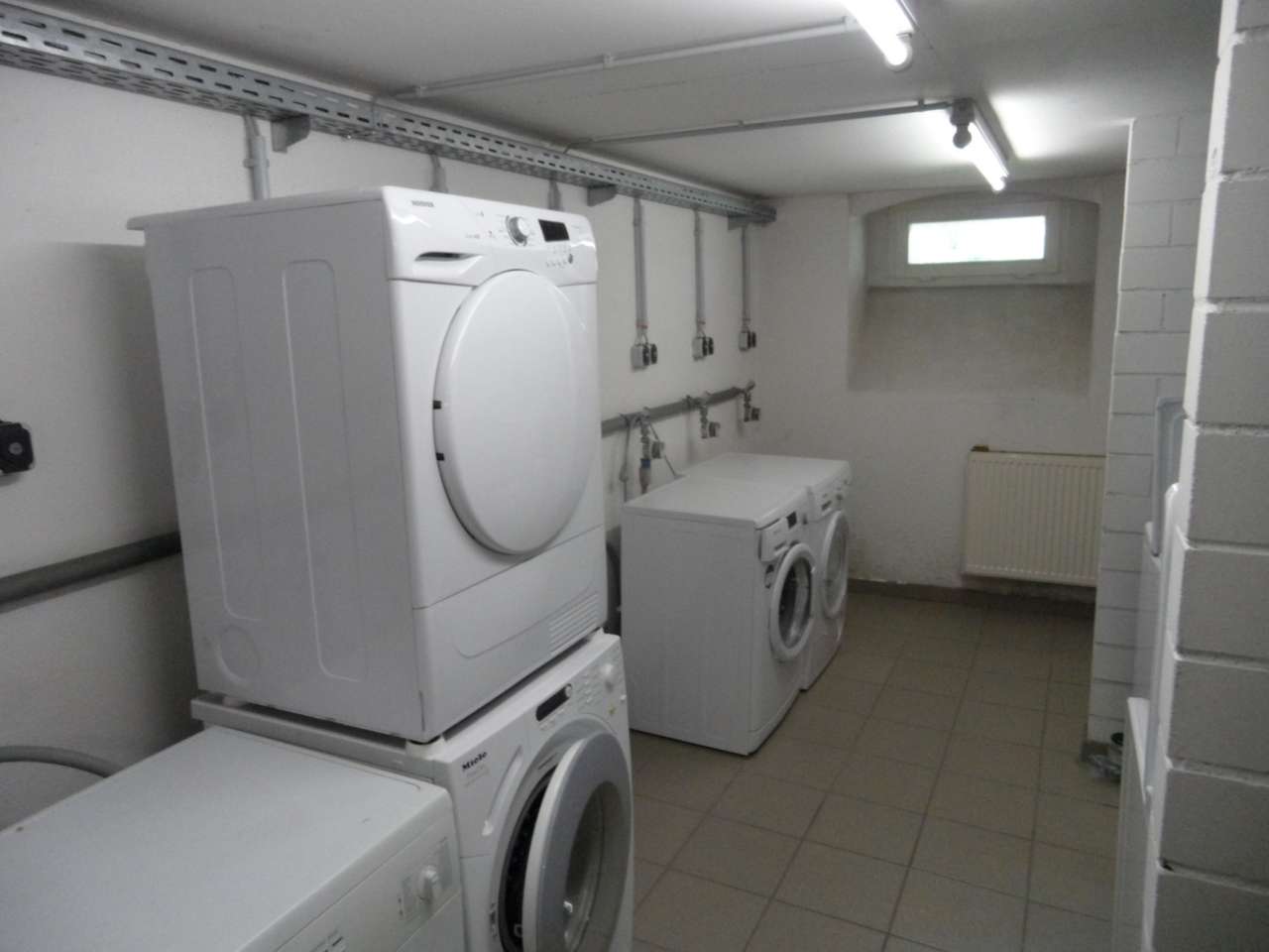 Ab 1.1.26! Helle 1-Raum-Wohnung mit Stellplatz in Marienthal! Nähe HBK!