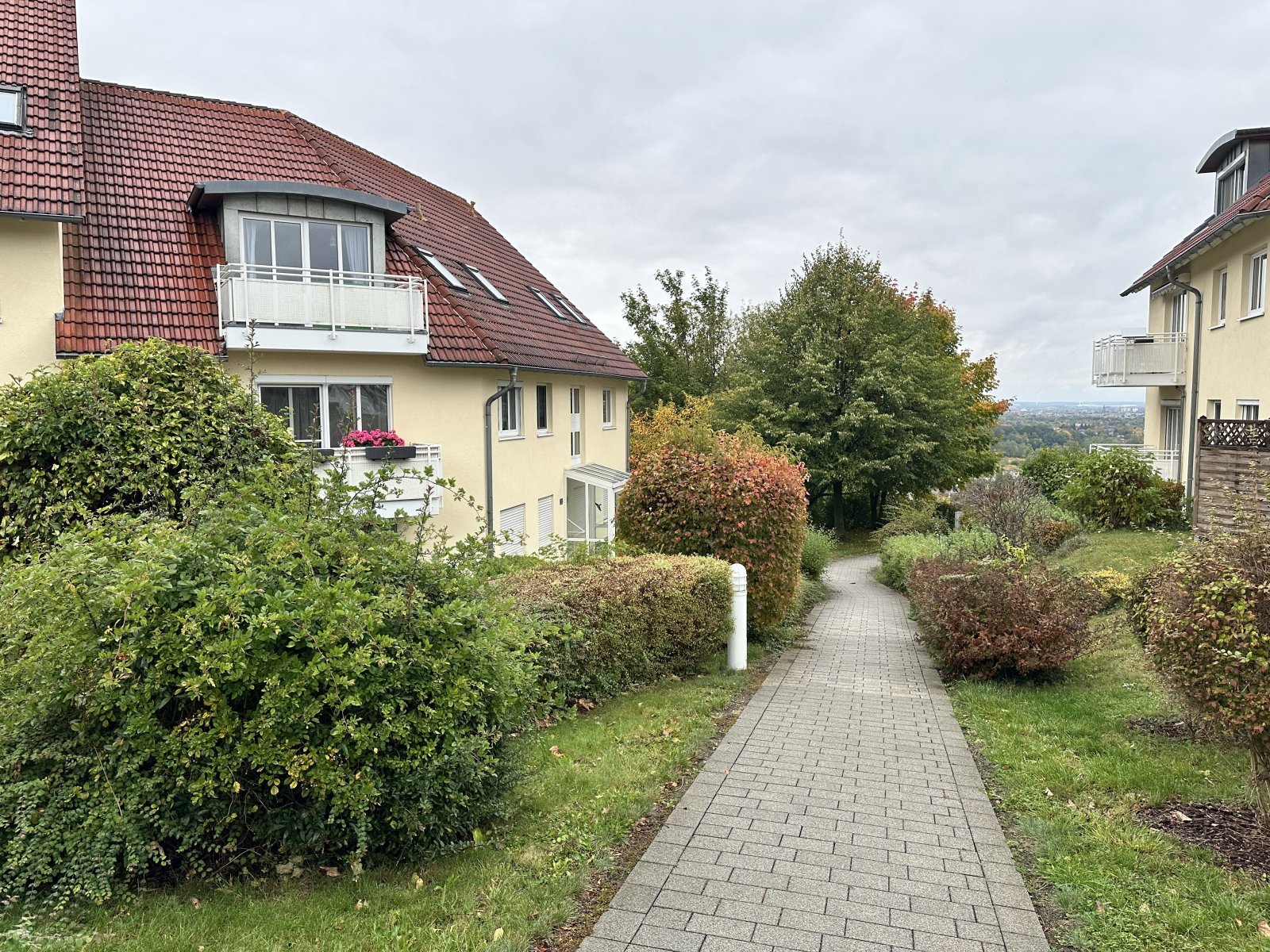 Vermietete 2-Raumwohnung mit Balkon und Stpl. in ruhiger Lage! Zwickau-Cainsdorf!