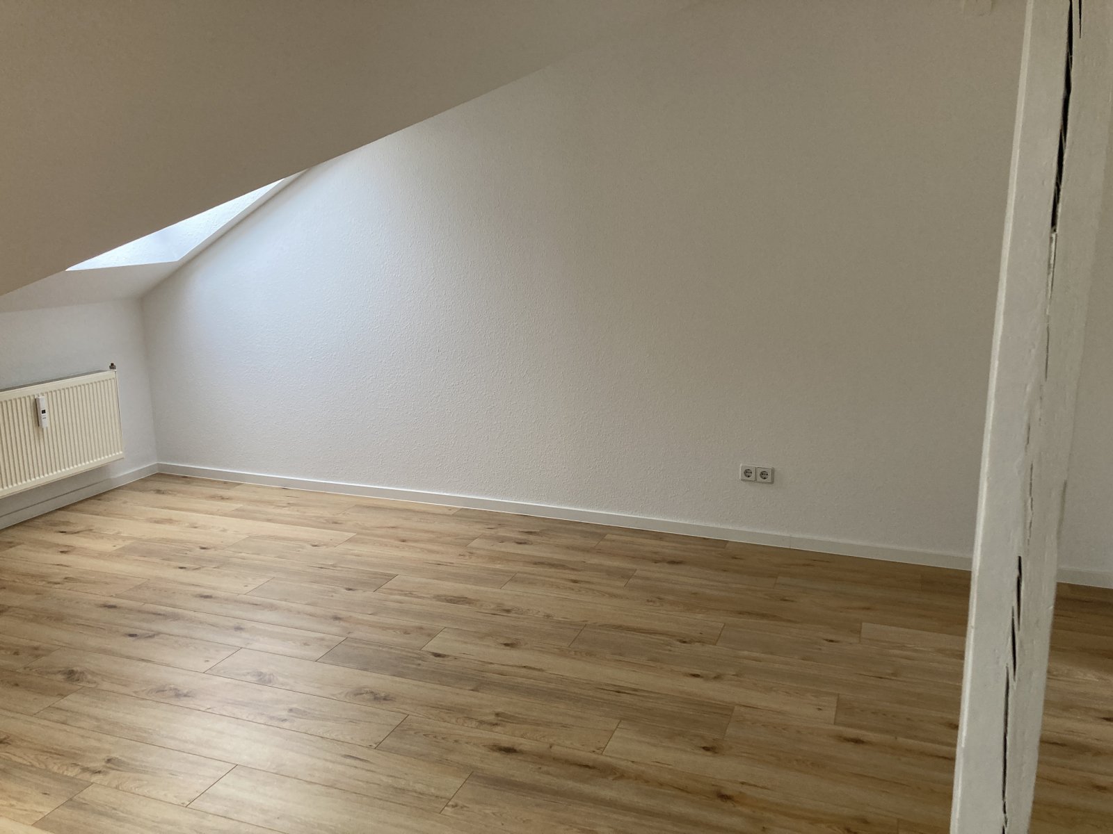 4-Raum-Maisonettewhg. mit 2 Bädern und Dachterrasse!
