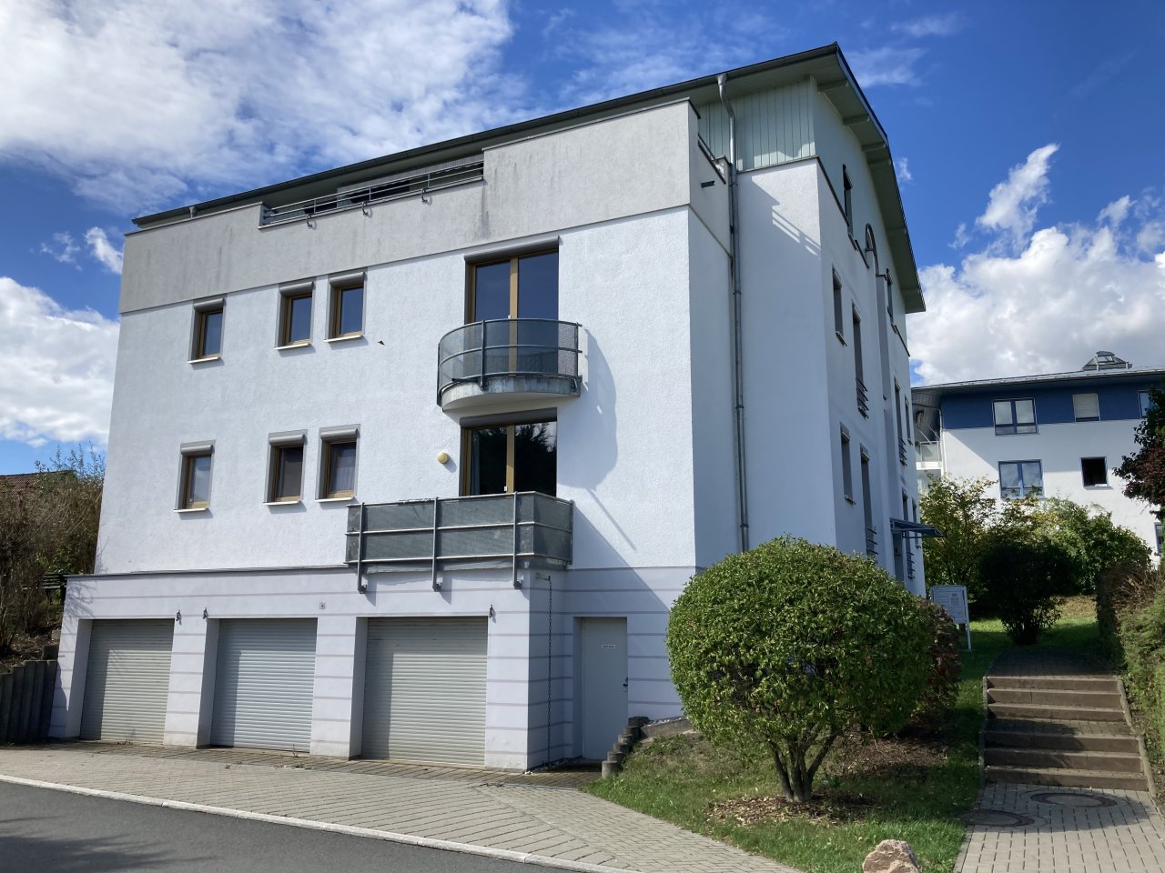 Zwickau - Weißenborn, 2-Raum-Wohnung mit Küche (optional) und Garage! 5 Minuten zum Stadtwald