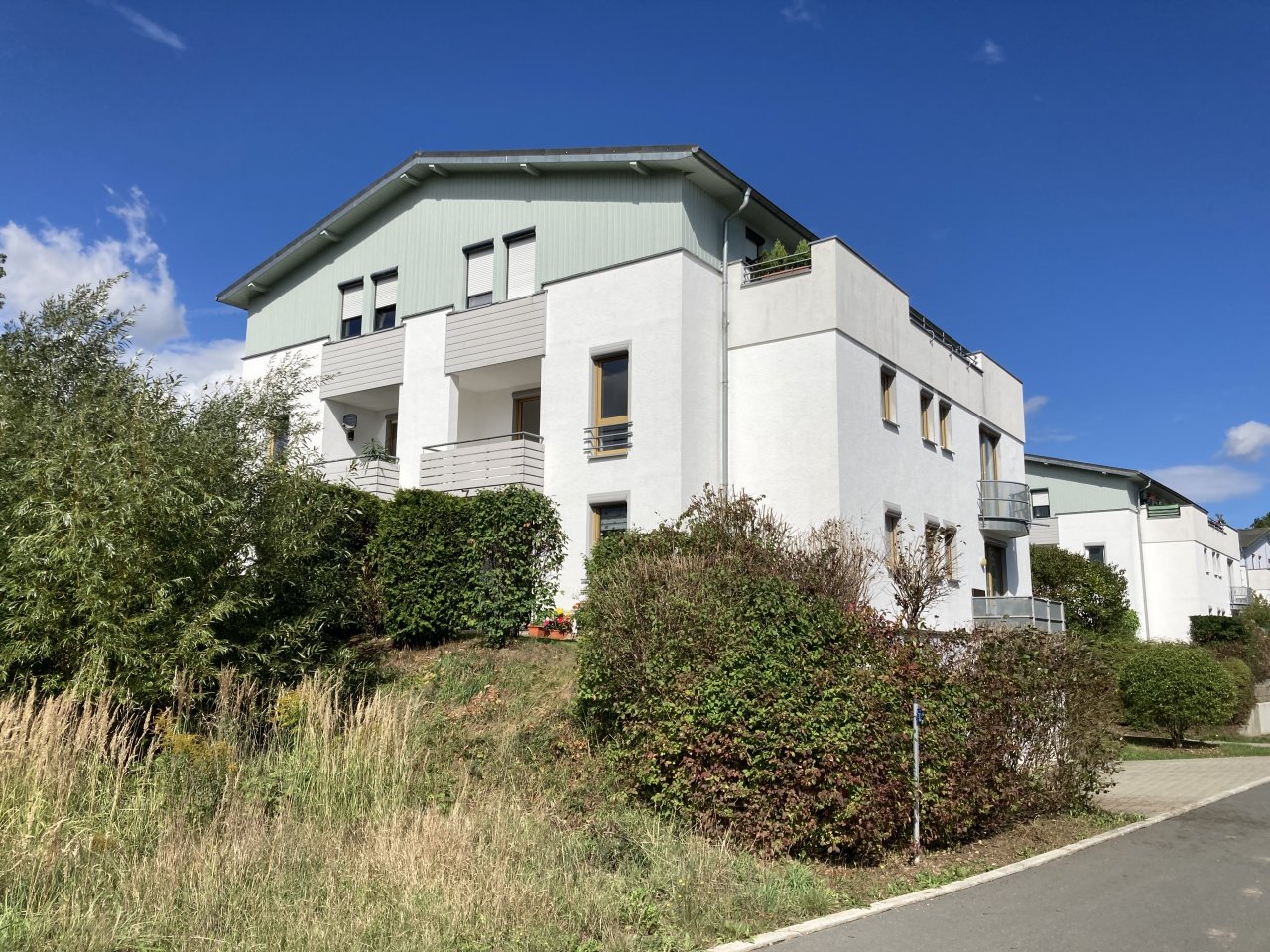 Zwickau - Weißenborn, 2-Raum-Wohnung mit Küche (optional) und Garage! 5 Minuten zum Stadtwald
