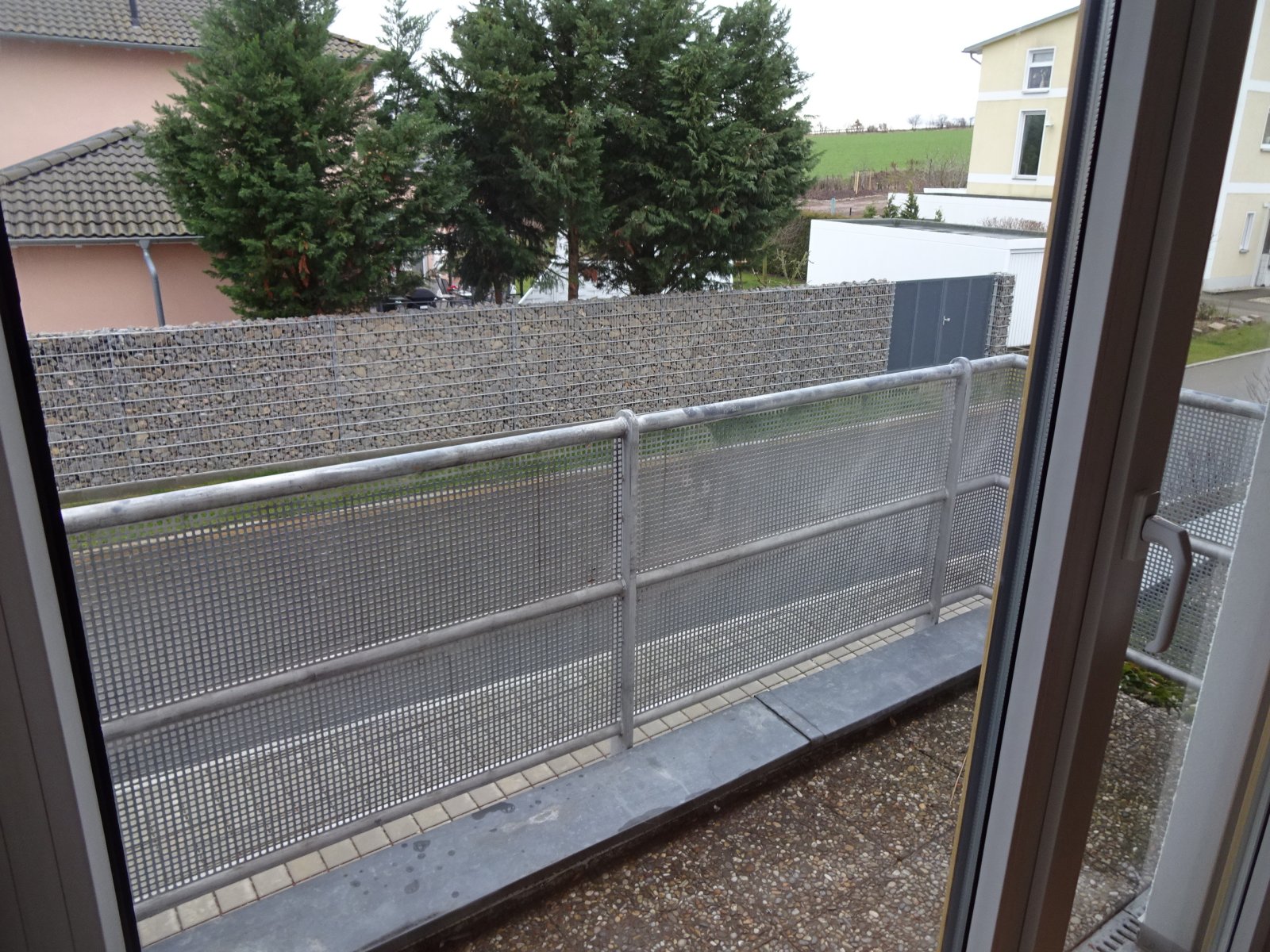 Zwickau - Weißenborn, 2-Raum-Wohnung mit Küche (optional) und Garage! 5 Minuten zum Stadtwald