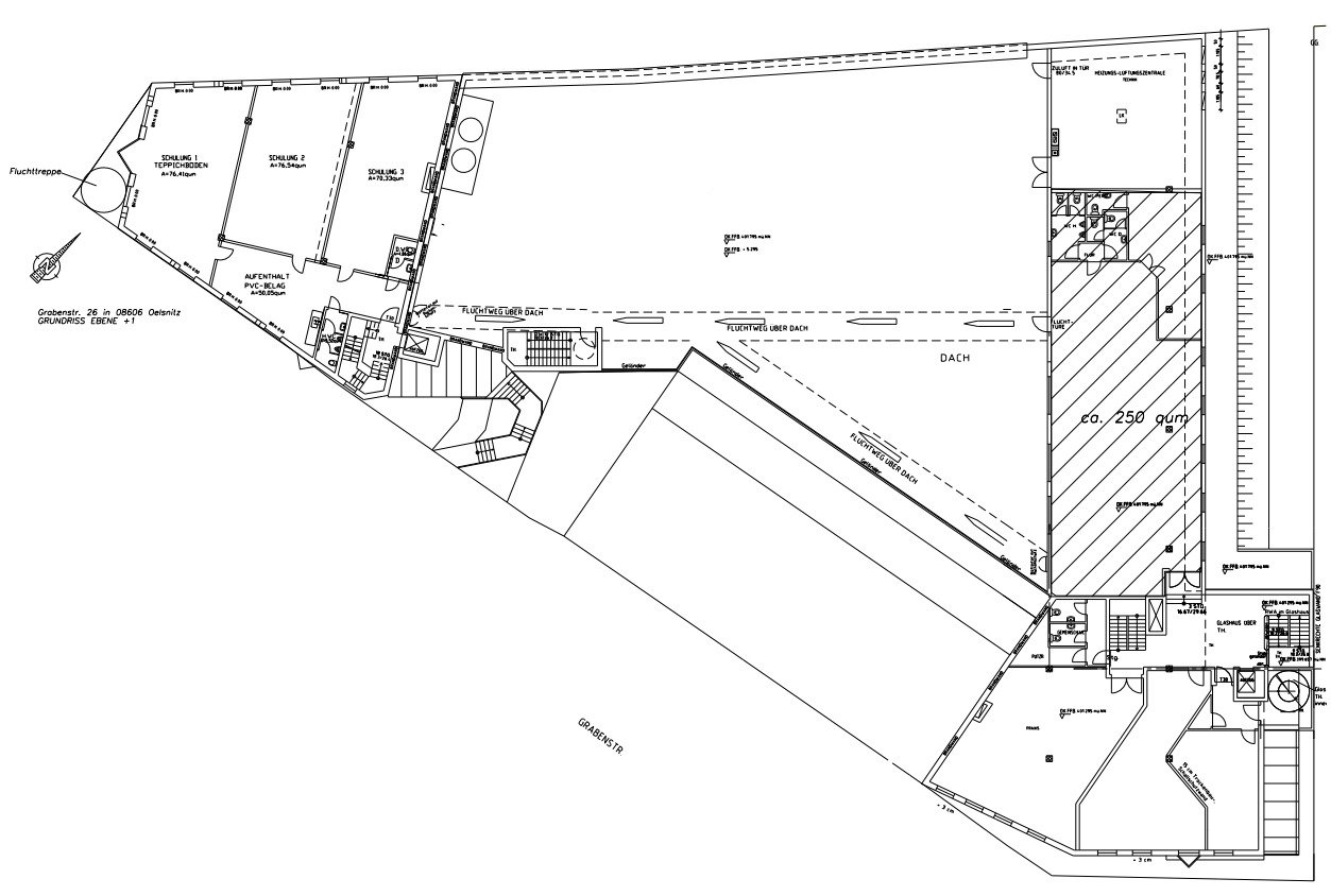 Geschäftshaus im Zentrum von Oelsnitz/V., ca. 3.800 m² Nutzfläche, san-bed. TG, 77 Stpl., Aufzug