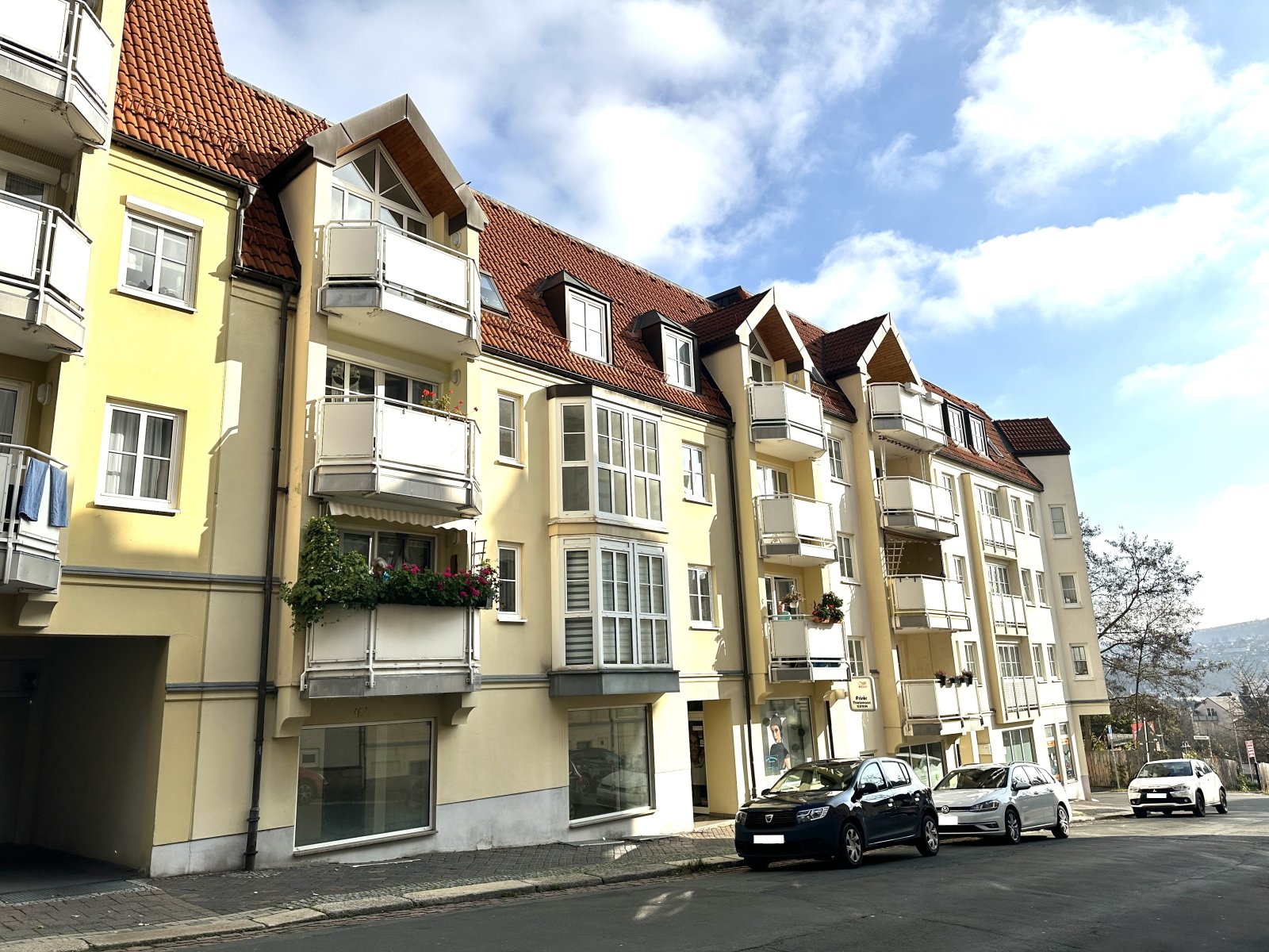 Wohnungspaket in Plauen! 2 x vermietete 2,5-Raum-Maisonettewhg. mit Stpl. / Carport!