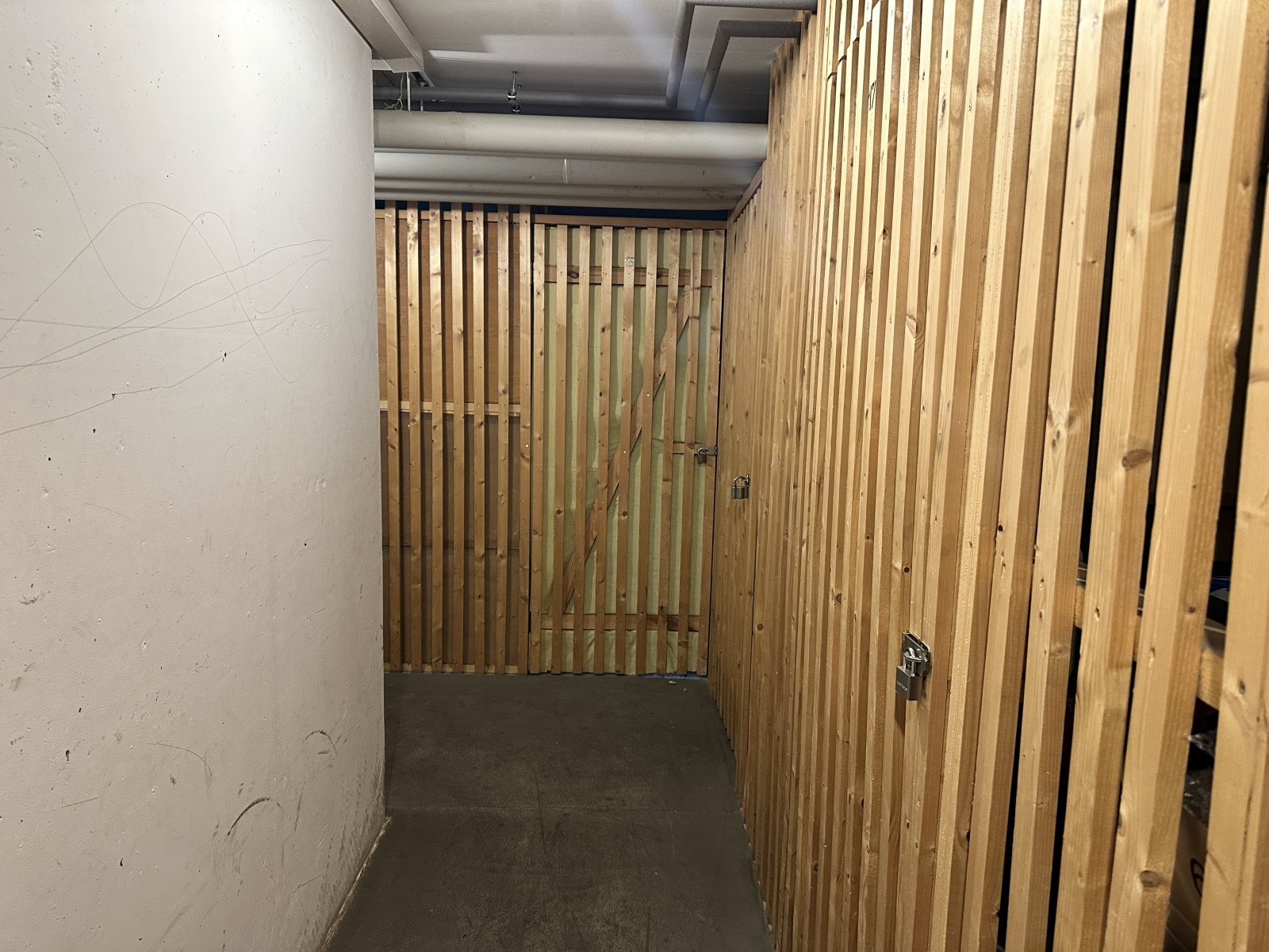 Wohnungspaket in Plauen! 2 x vermietete 2,5-Raum-Maisonettewhg. mit Stpl. / Carport!