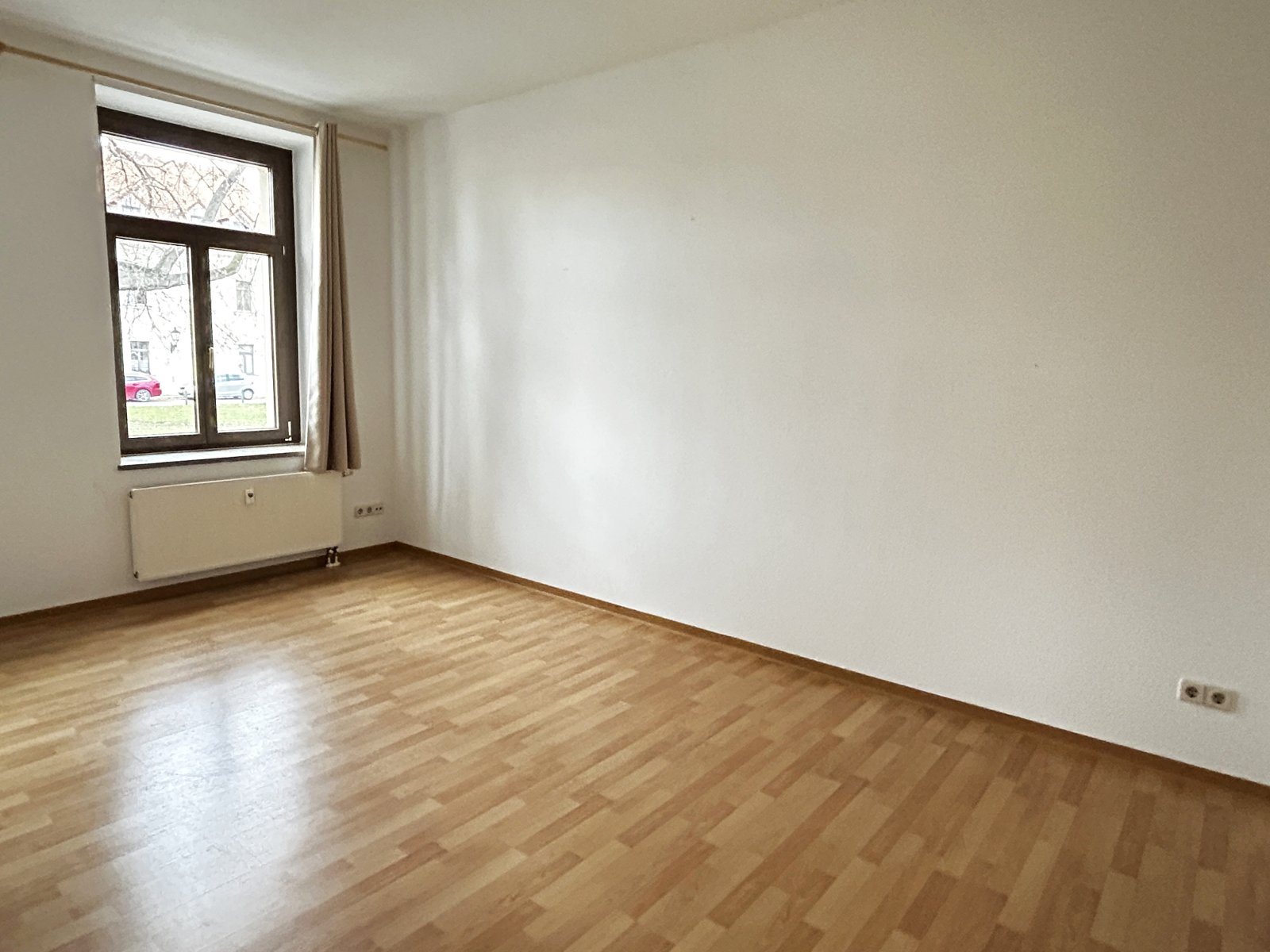 1,5-Raumwhg. mit EBK und Stpl. in historischem Villenviertel, Leerstehend.