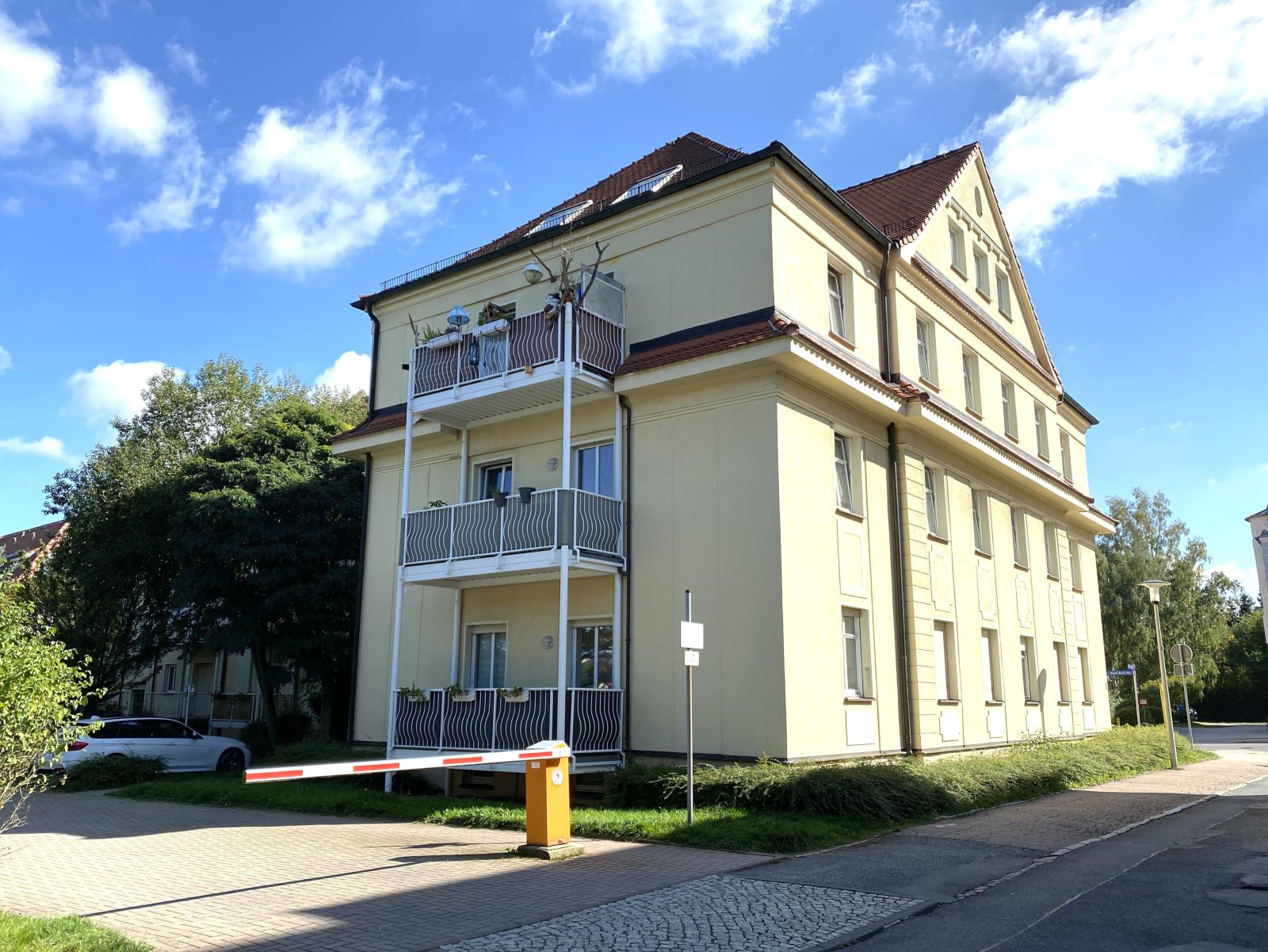 Gut geschnittene 2-Raumwohnung mit Balkon, in Marienthal nähe Krankenhaus!