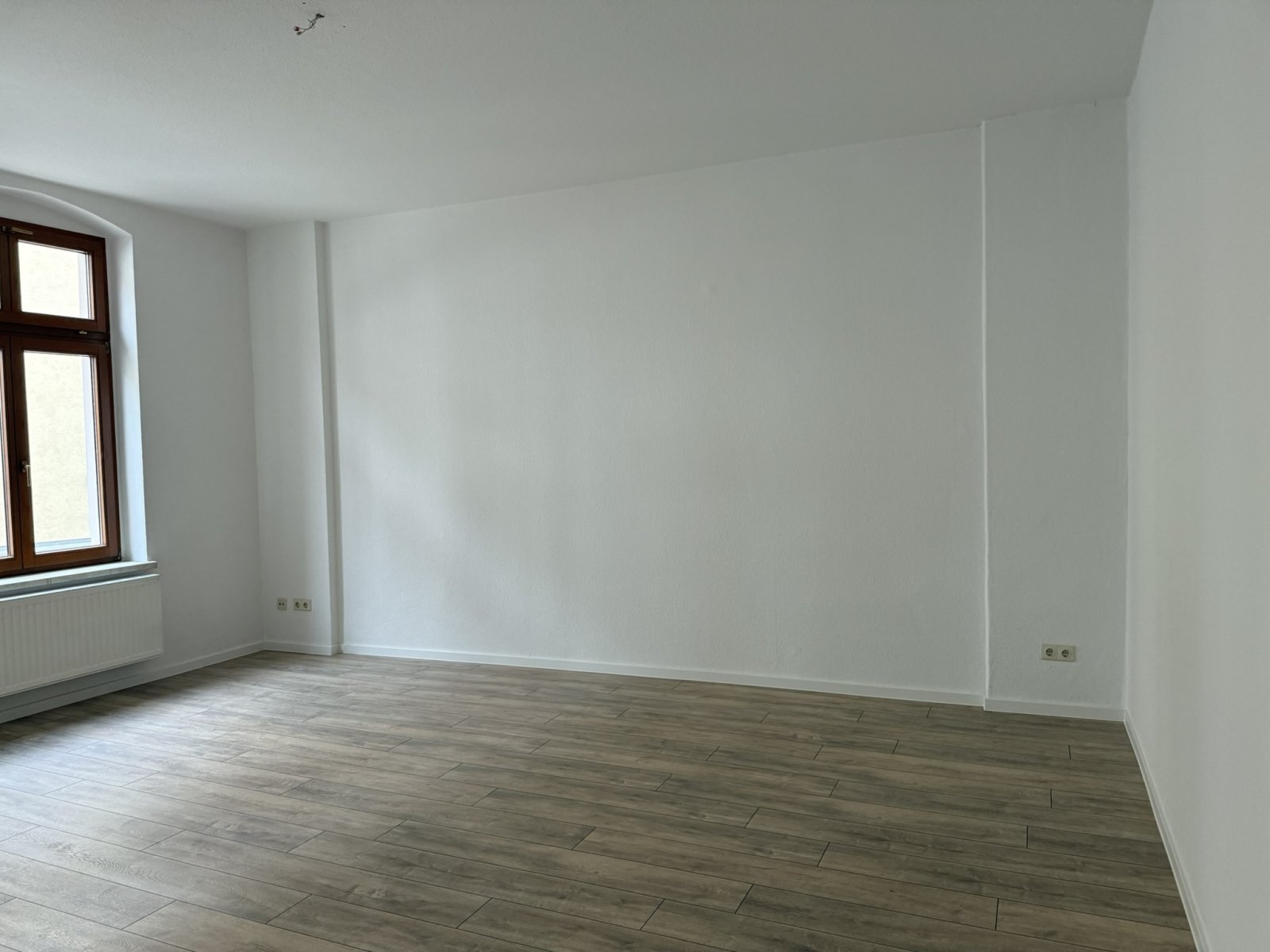 Aufgepasst - große 2-Raum-Wohnung am Dom - zentraler geht es kaum