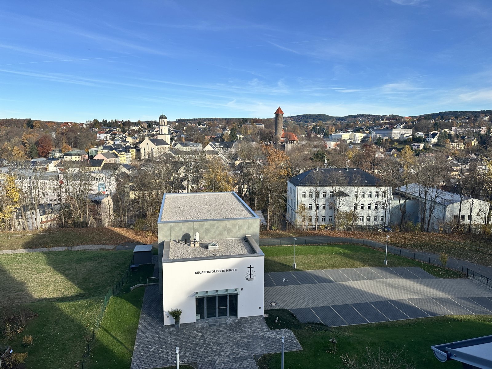 Zentrumsnahe Büroeinheit mit 9 Stellpl., Teeküche & Gäste-WC in Auerbach/V.! Leerstand!