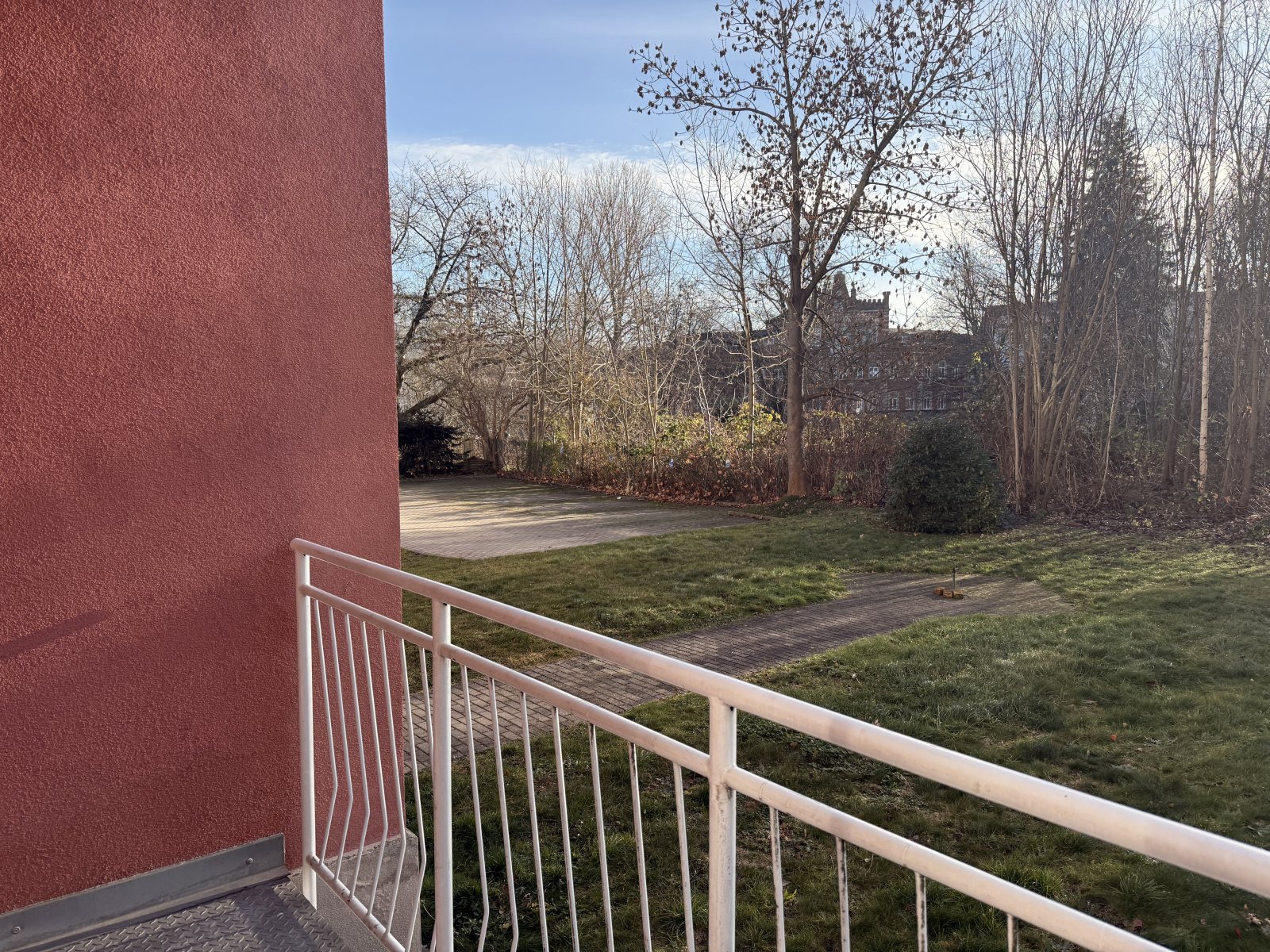 Zentrumsnahe 2-Raumwohnung mit Balkon! Leer ab 1.1.26!