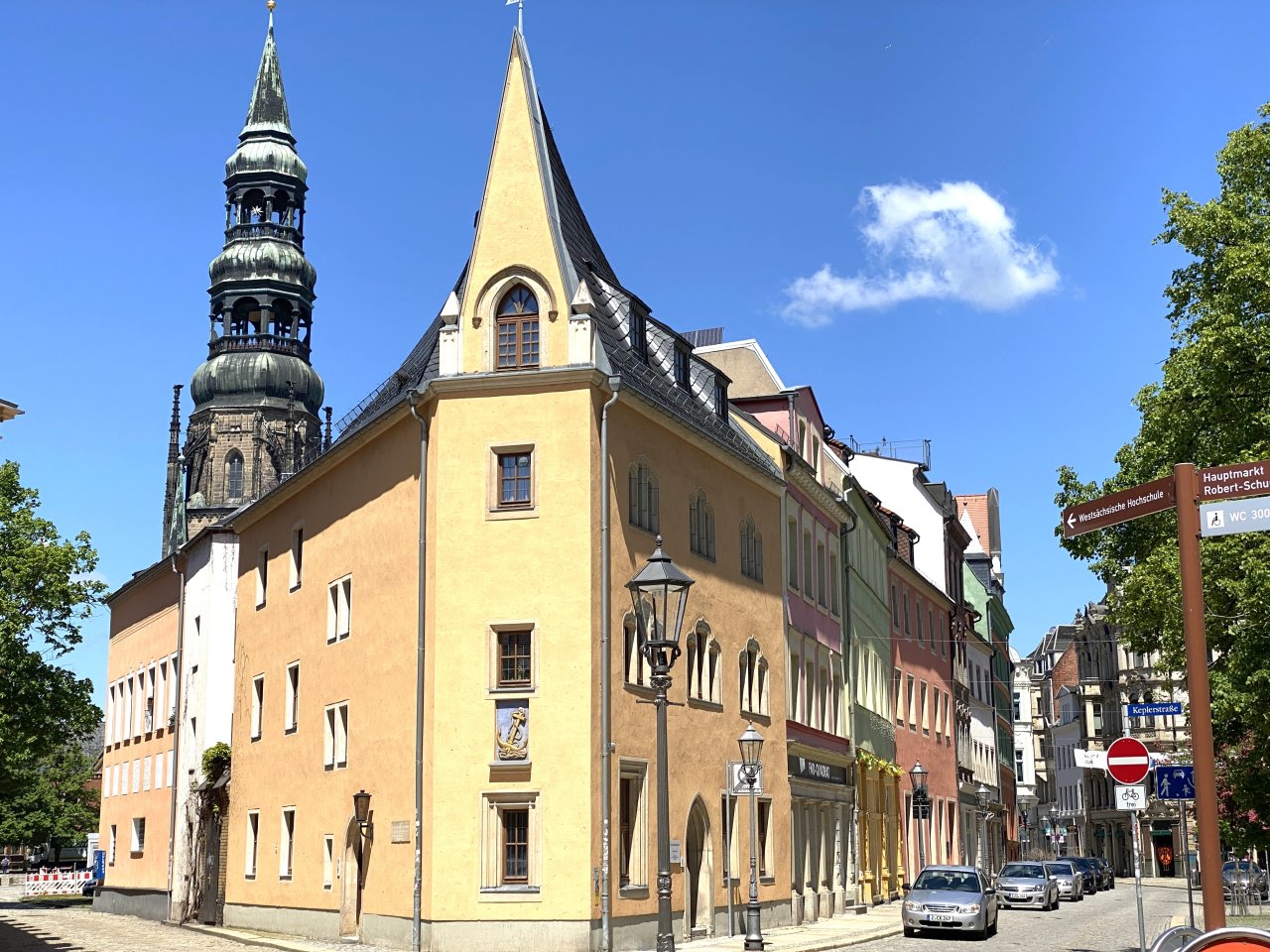 Vermietete 3-Raumwohnung mit Balkon u. Stellplatz! Nähe HBK!
