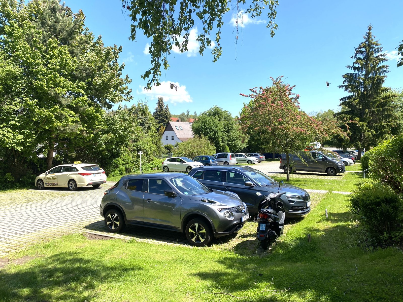 Vermietete 3-Raumwohnung mit Balkon u. Stellplatz! Nähe HBK!