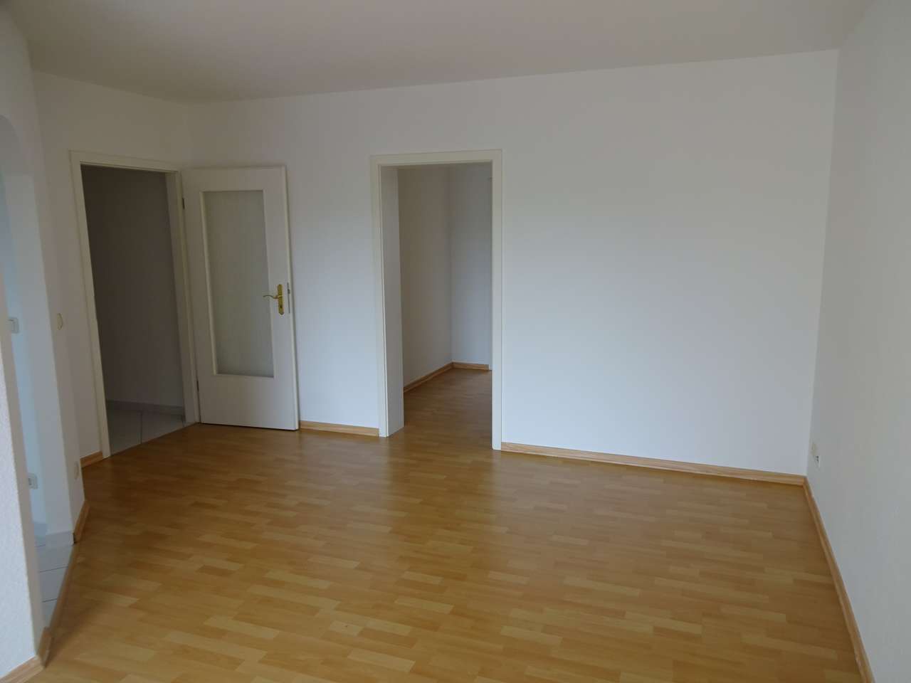 Vermietete 2-Raum DG-Wohnung mit Balkon und Stellplatz in Marienthal!
