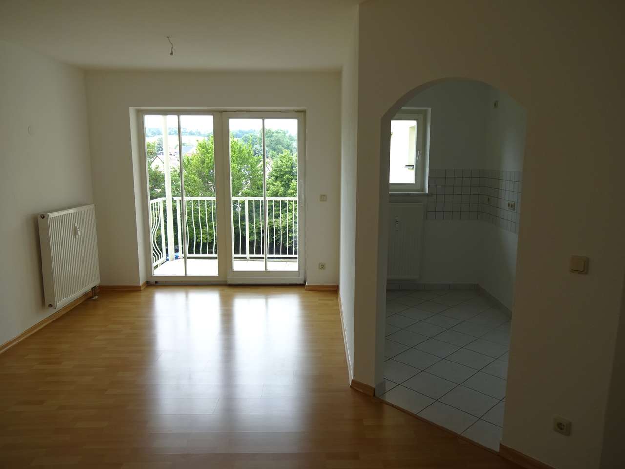 Vermietete 2-Raum DG-Wohnung mit Balkon und Stellplatz in Marienthal!