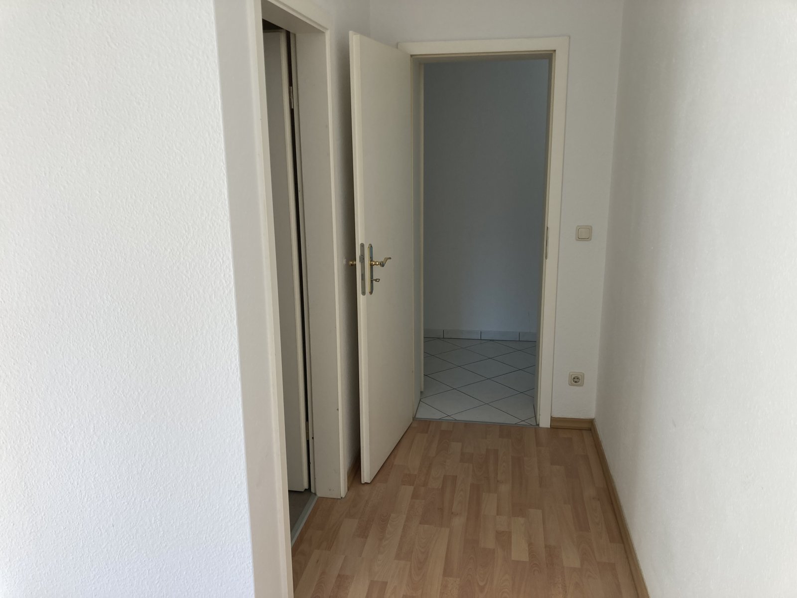2-Raumwohnung mit Stellplatz und Balkon in Marienthal Nähe HBK!