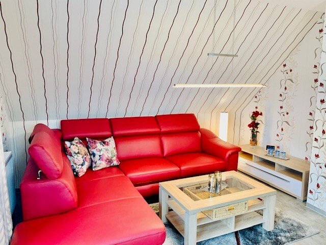 Exklusive Strandnähe trifft moderne Eleganz! EFH mit Einliegerwohnung in Bestlage von Thiessow!