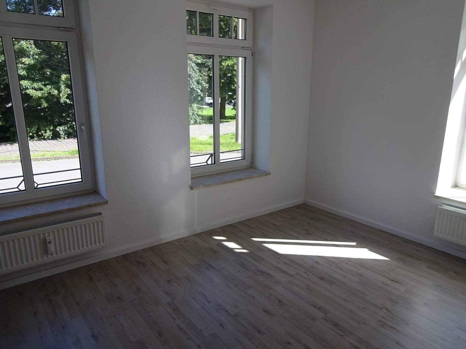 Ab 01.07.26! Wenige Meter zum Zentrum und zum Schwanenteich - schöne Wohnung in Stadtvilla 