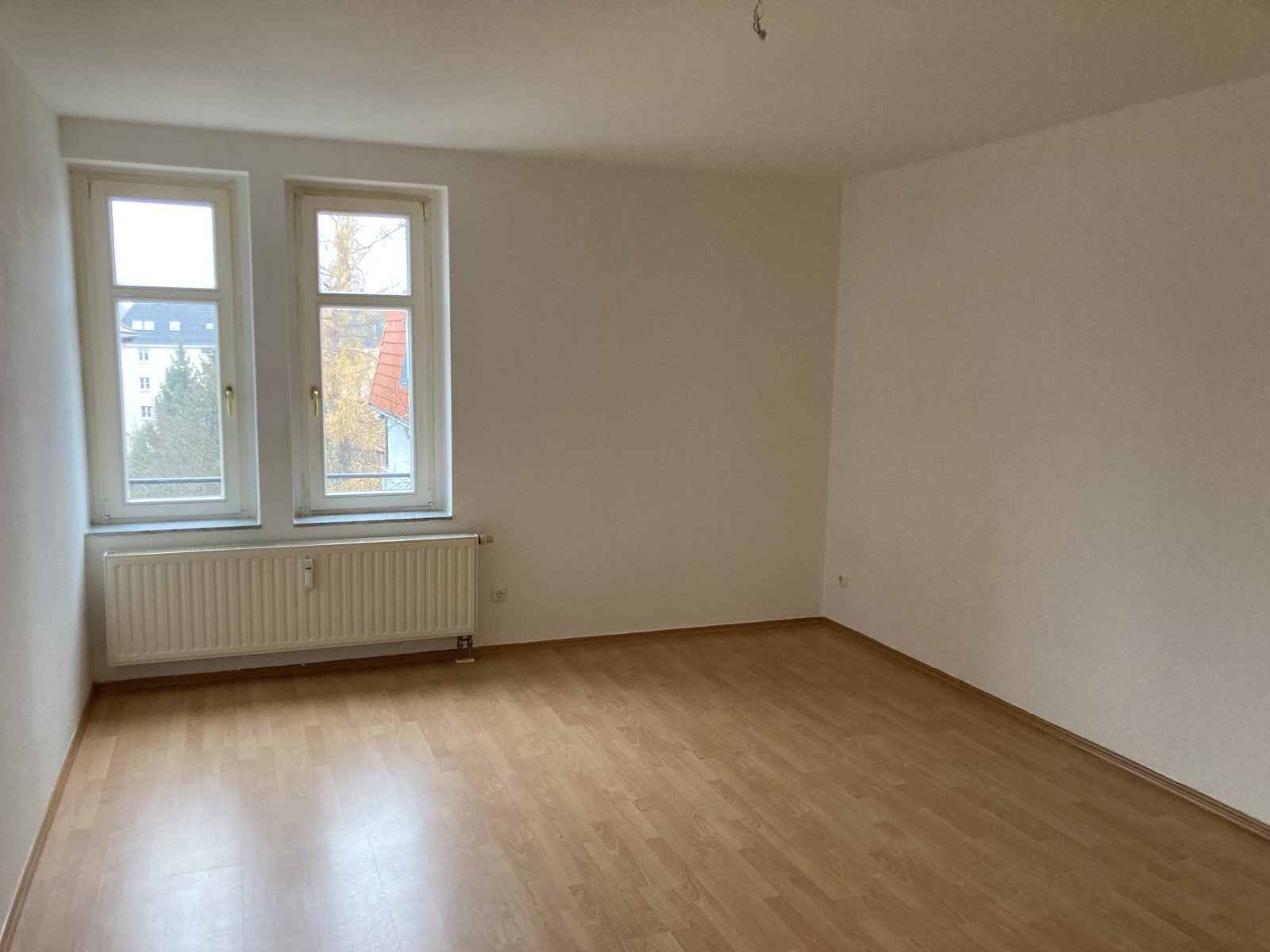 Ab 01.08.26! Schöne 1-Raumwohnung mit Balkon, Wanne, attraktive Lage, Nähe Muldenpromenade!