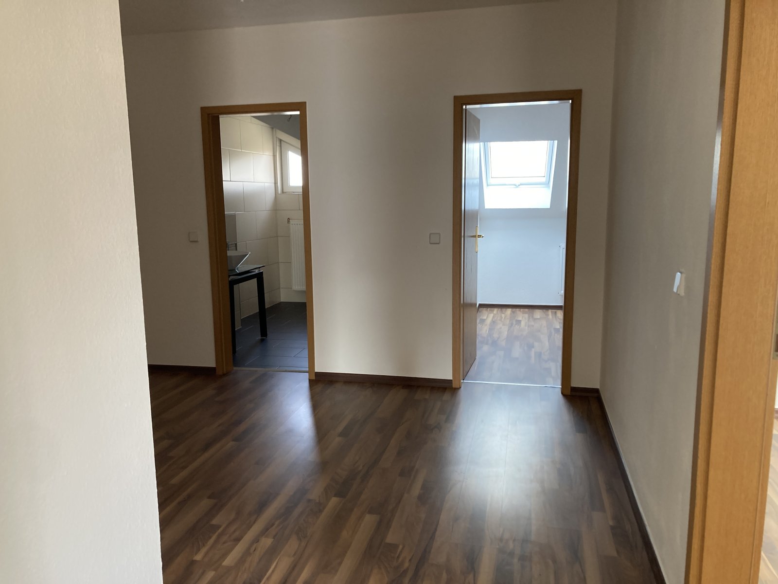 Zentrumsnahe 3-Raumwohnung mit goßer Dachterrasse und Stellplatz!