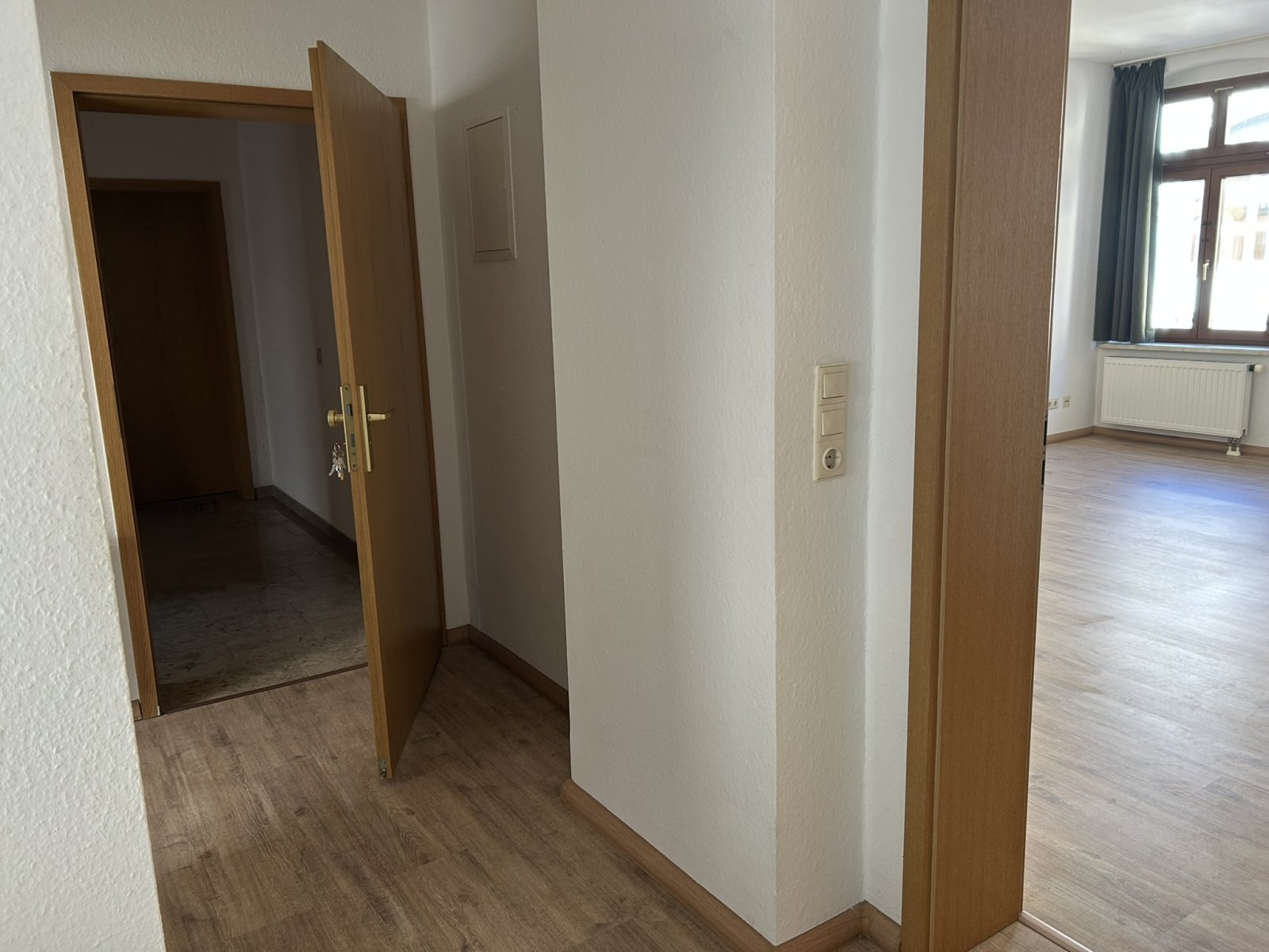 ab 01.03.2026!! Gemütliche 1-Raumwohnung direkt am Zwickauer Dom!