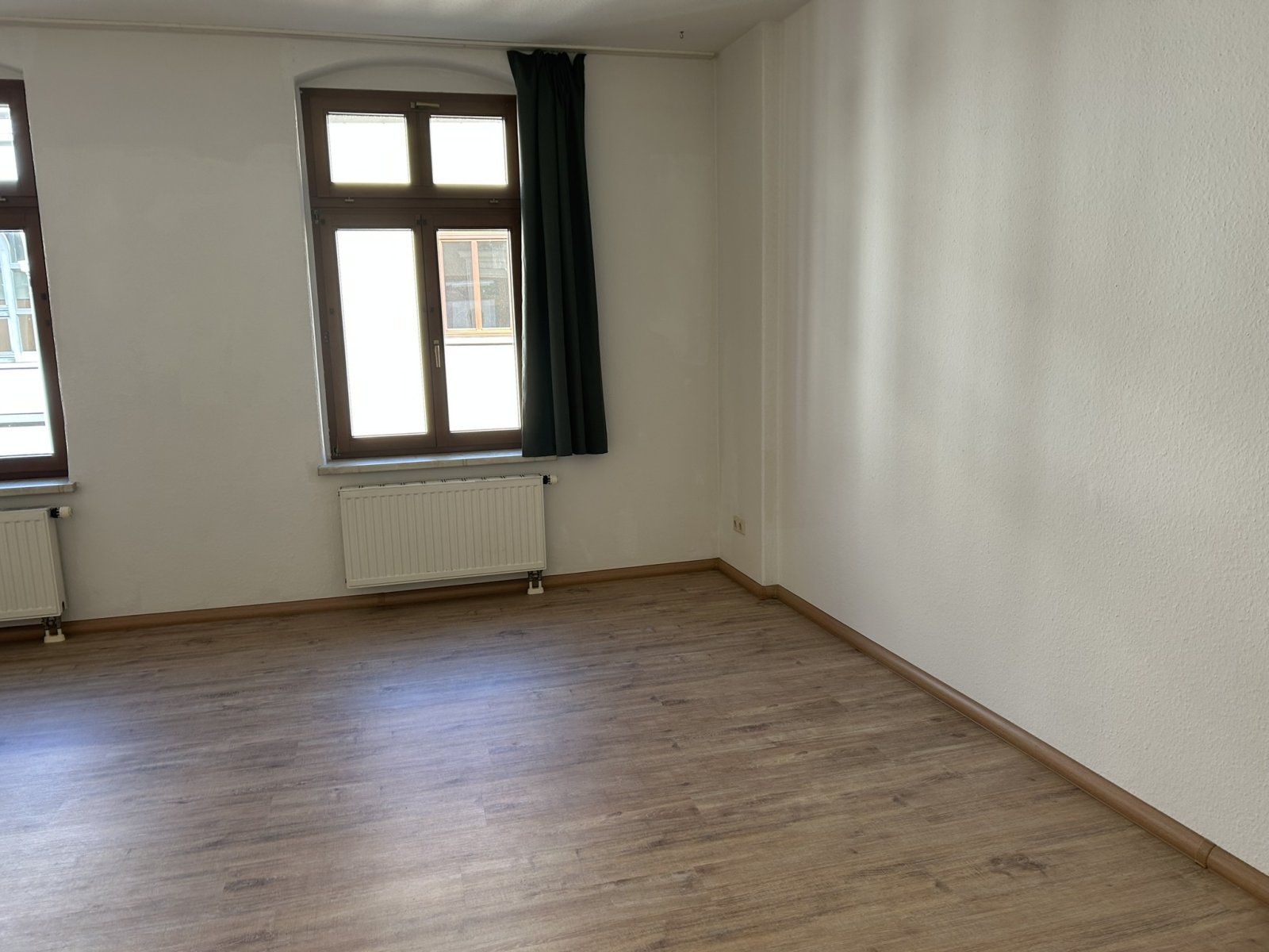 ab 01.03.2026!! Gemütliche 1-Raumwohnung direkt am Zwickauer Dom!