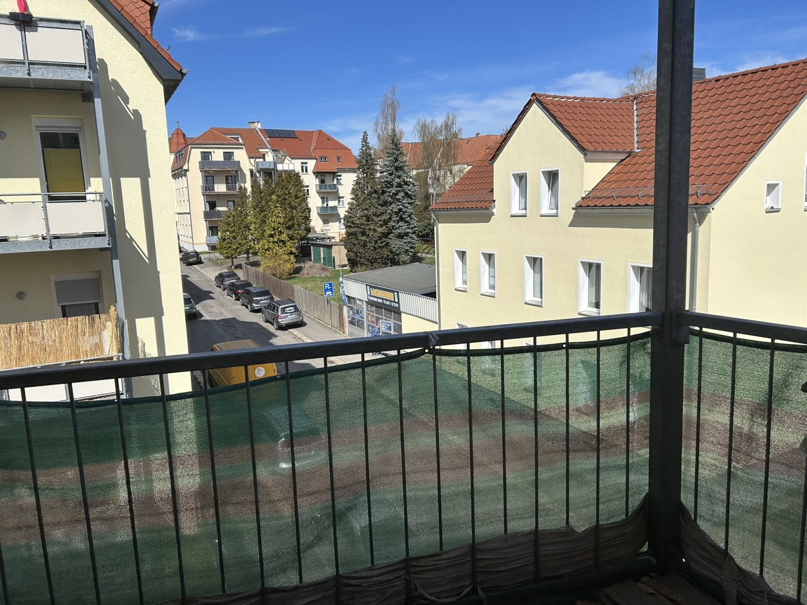 Frisch renovierte 2-Zimmer-Whg. mit Balkon, nähe Marienthal