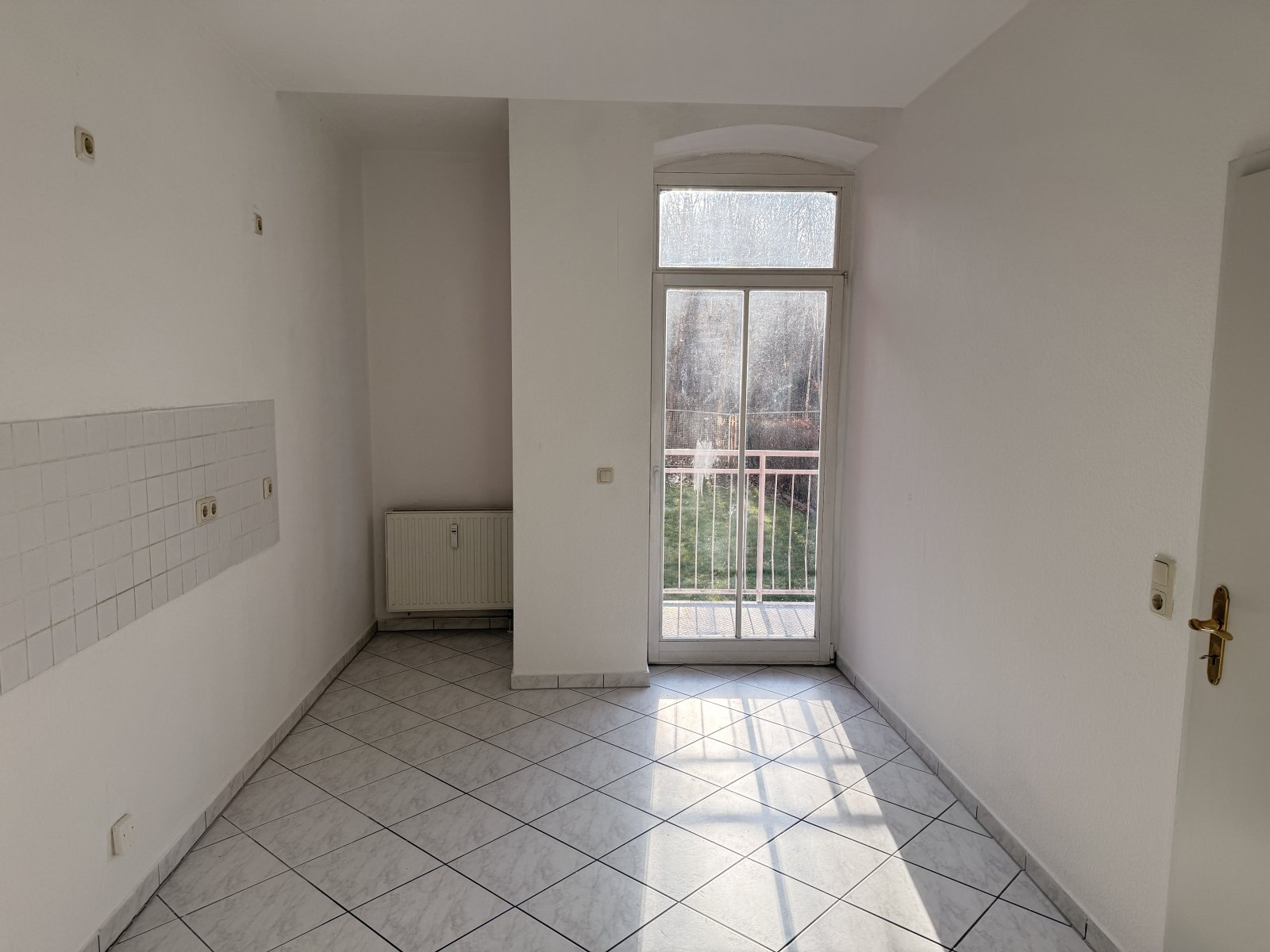 Zentrumsnahe 2-Raumwohnung mit Balkon!