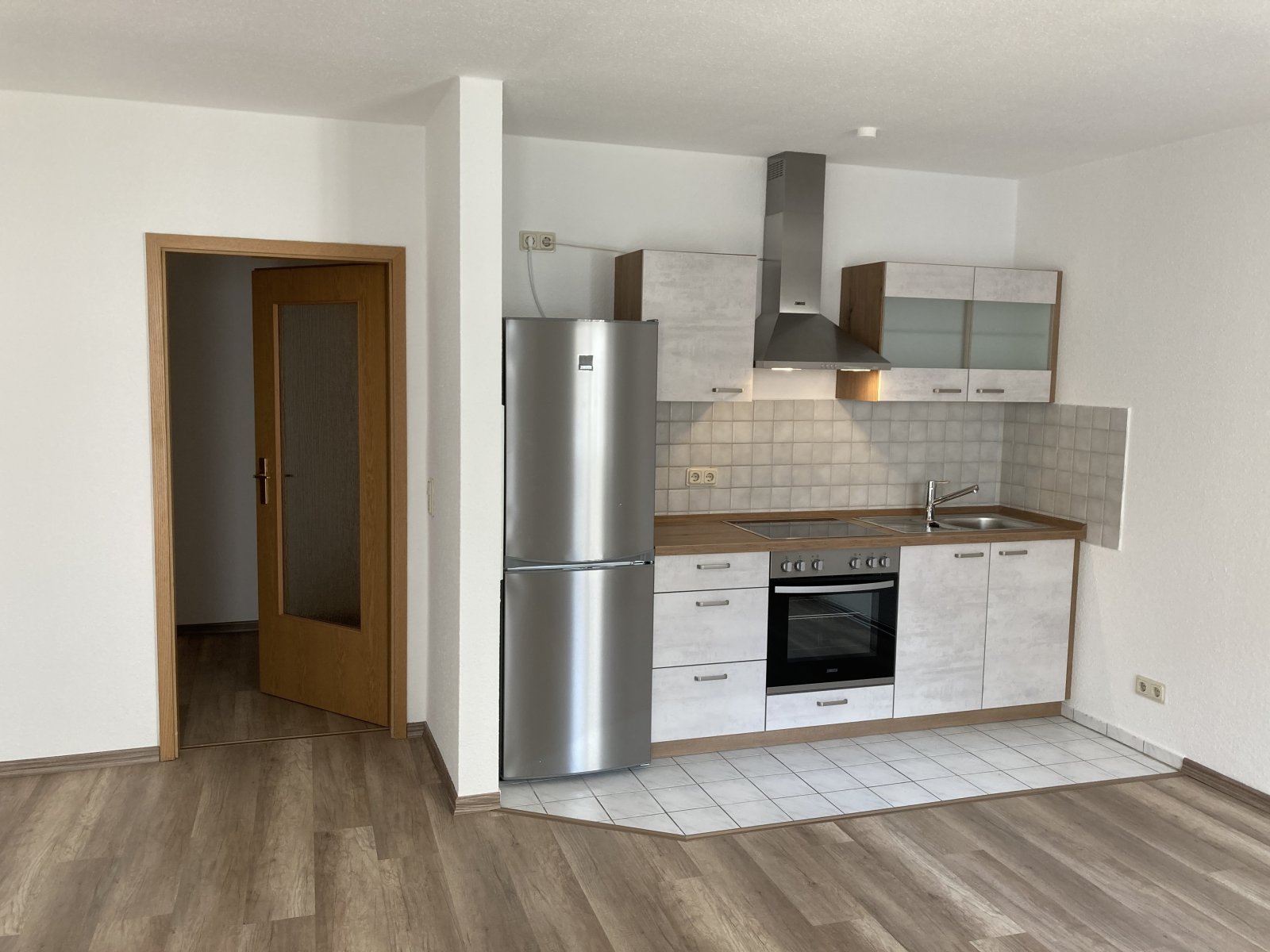 Ab 1.9.26! Schöne 1-Raumwhg. in zentraler Lage mit integrierter EBK und Balkon!