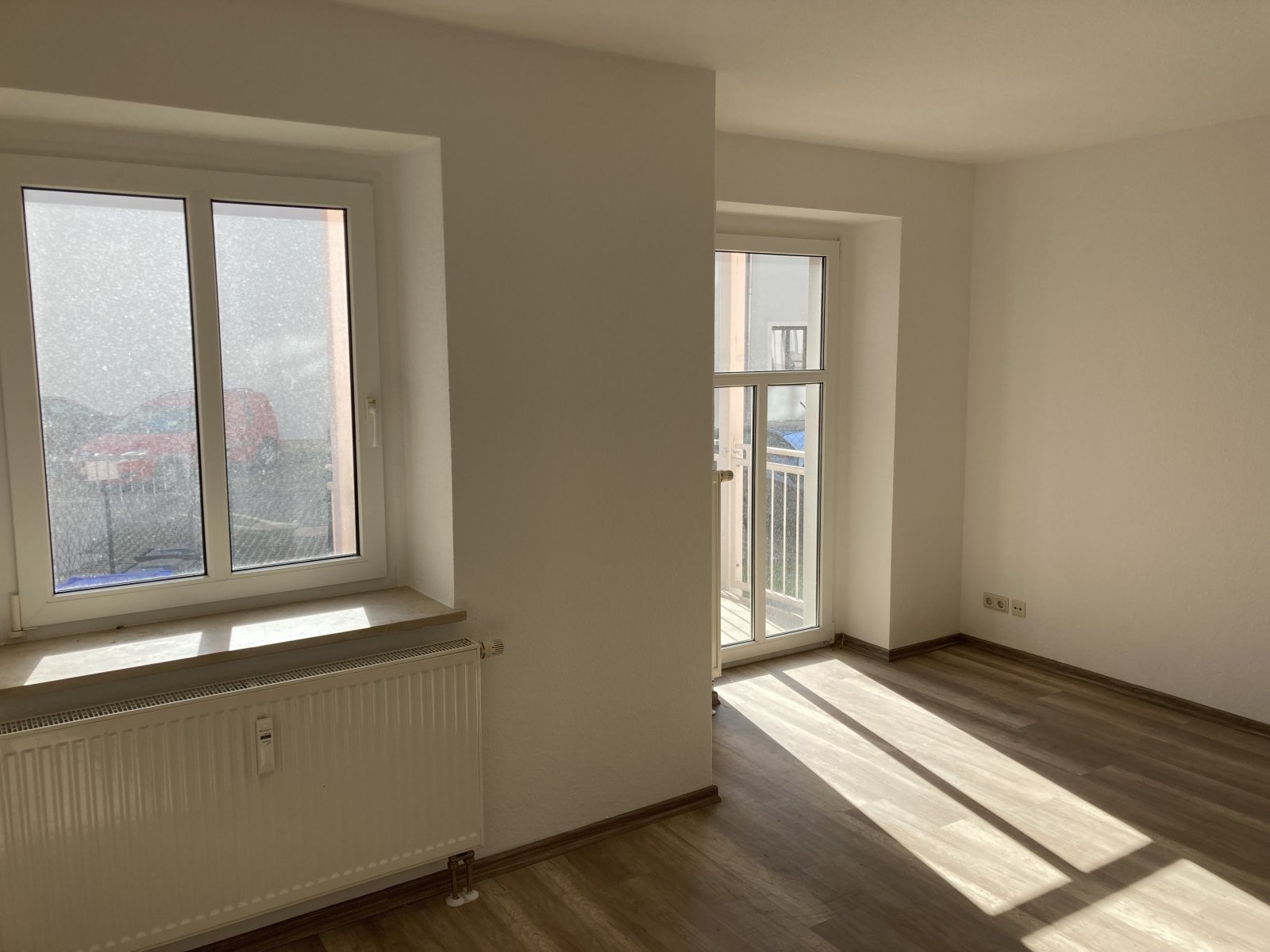 Ab 1.9.26! Schöne 1-Raumwhg. in zentraler Lage mit integrierter EBK und Balkon!