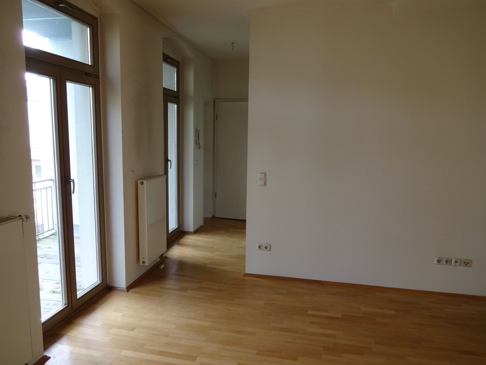 Ab 1.10.! Moderne 3-Raumwohnung! Zentrumsnah, Balkon, Parkett, Vorratsraum!