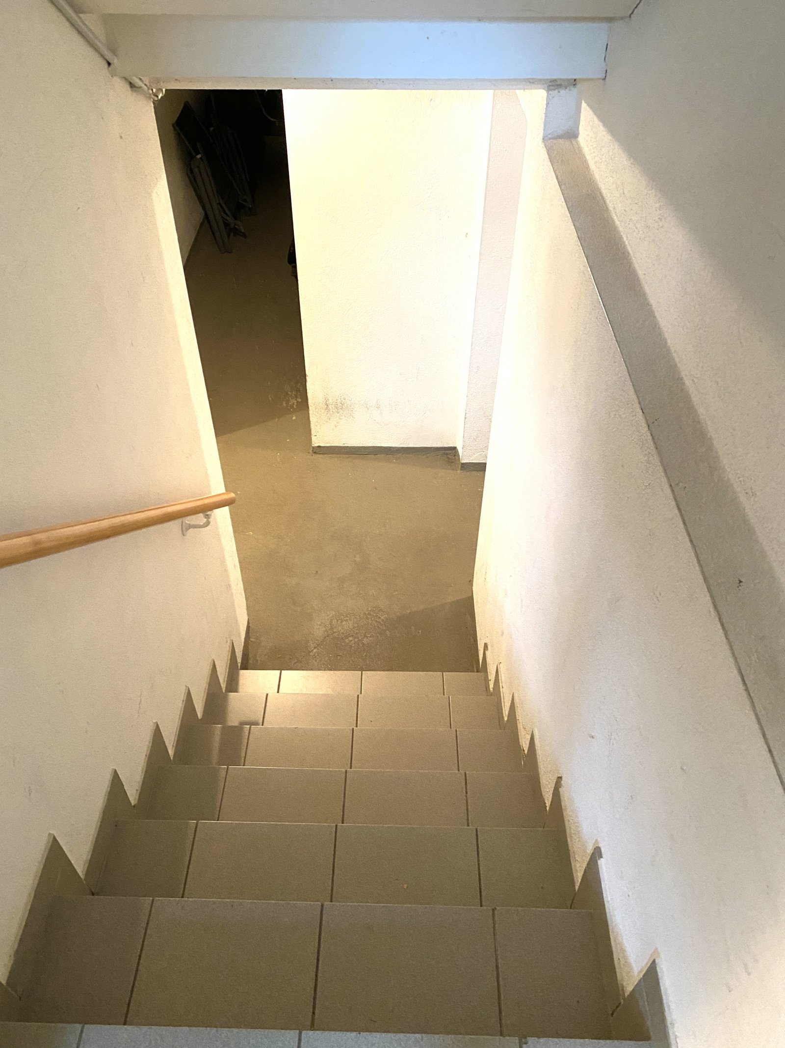Schöne 2-Raumwohnung mit Balkon, Stpl. und Tageslichtbad! Nähe HBK!