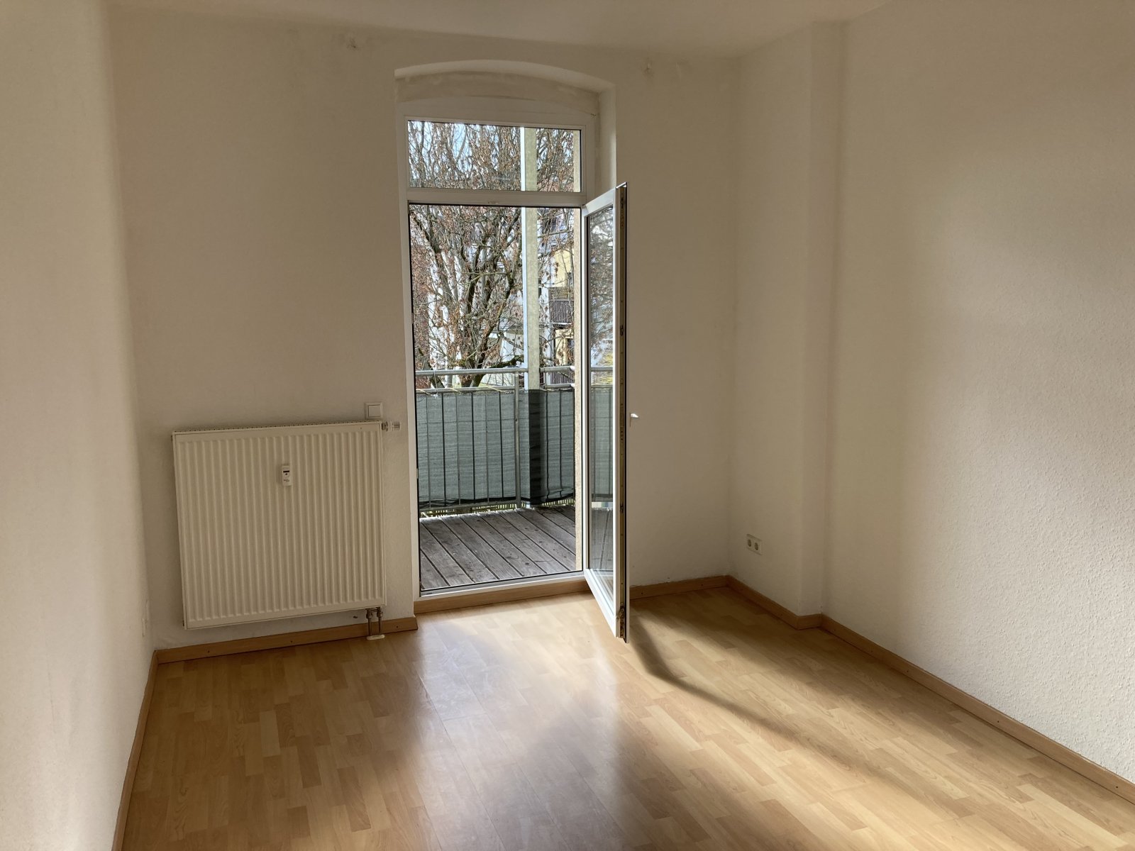 Ab 1.10.! Attraktive, zentrumsnahe 2-Raum-Wohnung mit Balkon!