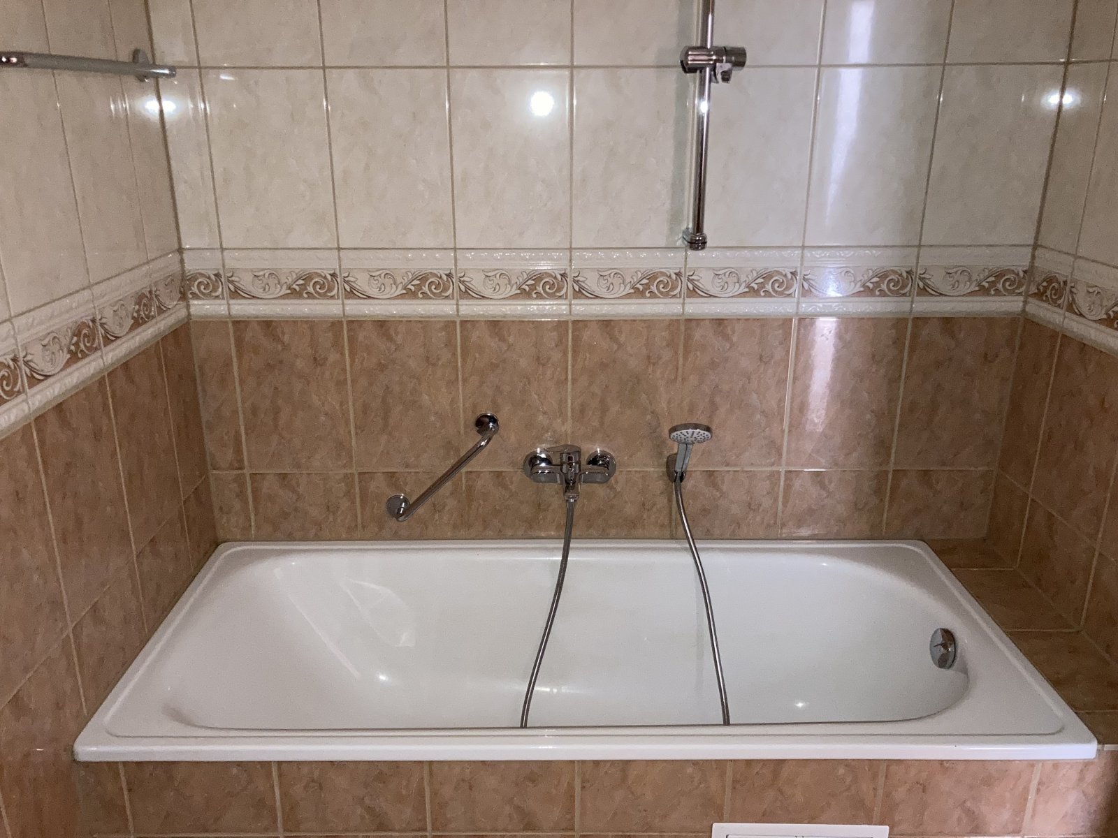 Ab 1.10.! Attraktive, zentrumsnahe 2-Raum-Wohnung mit Balkon!