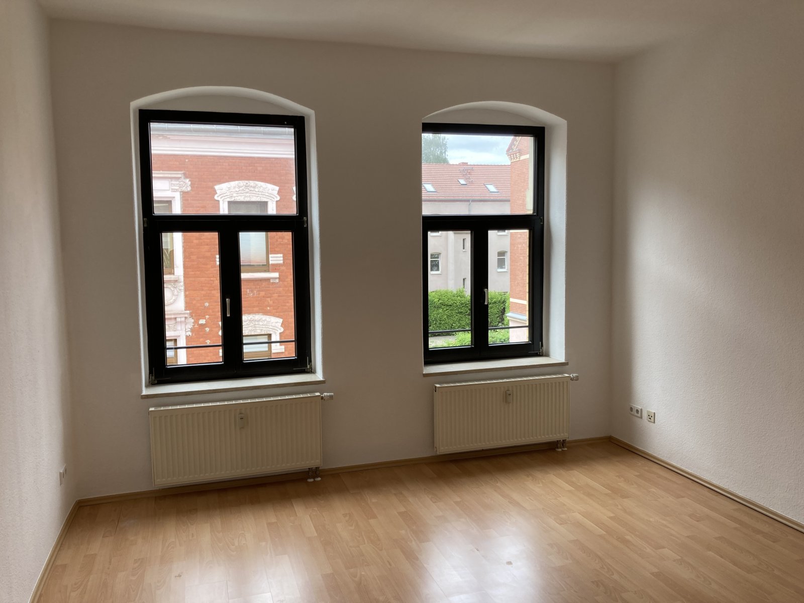 Geräumige 2-Raum-Wohnung in Marienthal mit Balkon!