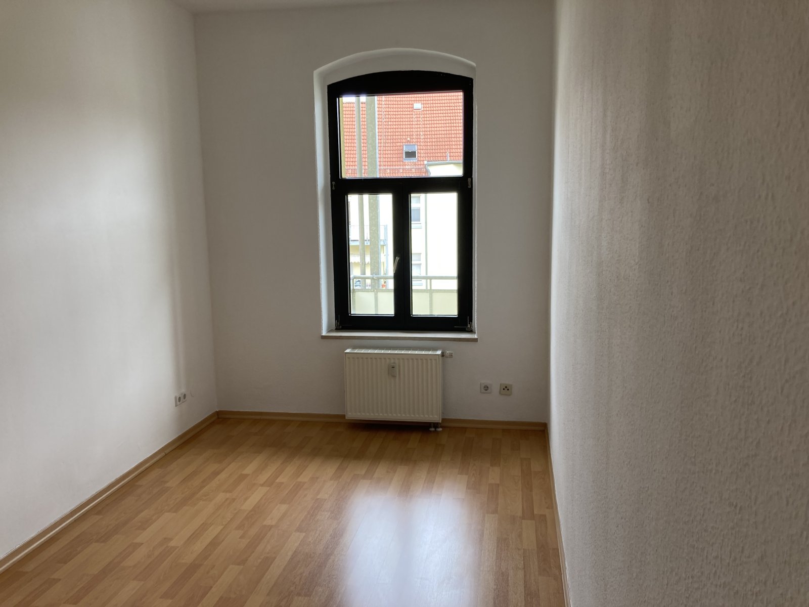 Geräumige 2-Raum-Wohnung in Marienthal mit Balkon!