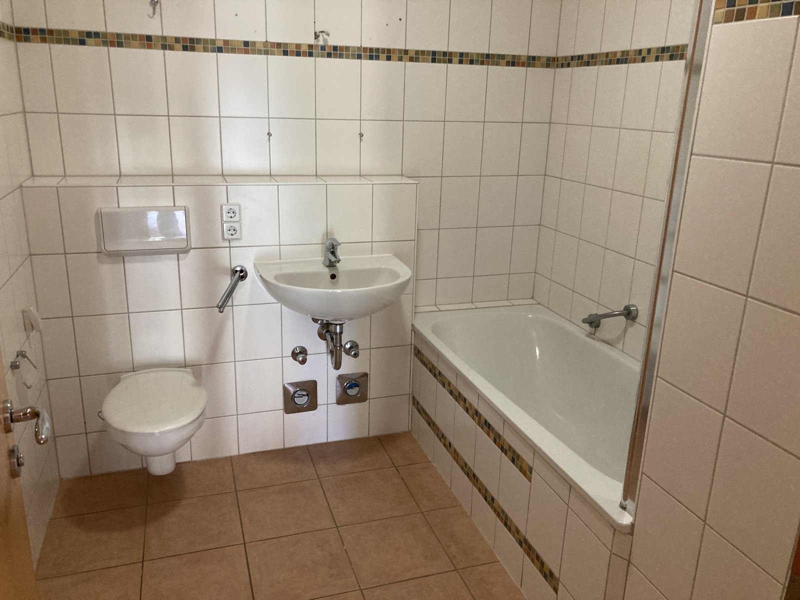 Geräumige 2-Raum-Wohnung in Marienthal mit Balkon!