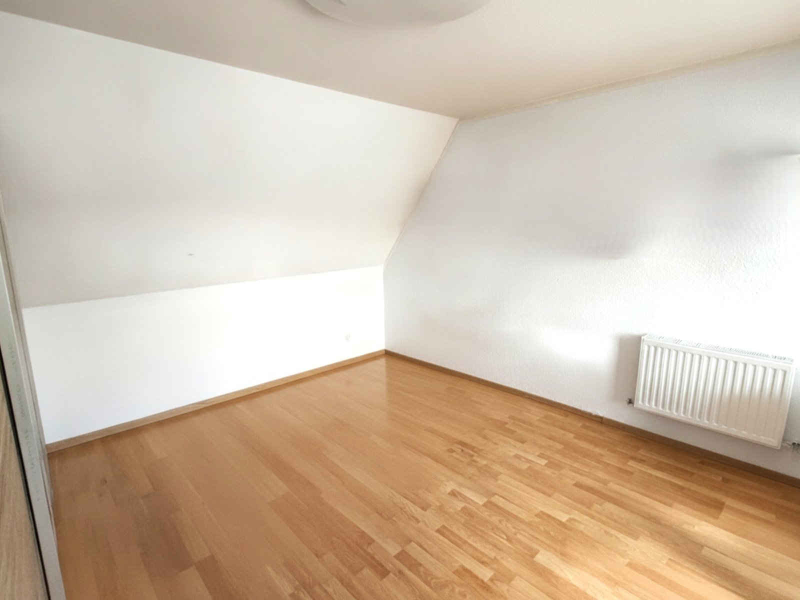 Attraktive Kapitalanlage vor den Toren Berlins - Vermietete Maisonettewohnung mit Stellplatz in ruhiger Wohnlage von Bergfelde