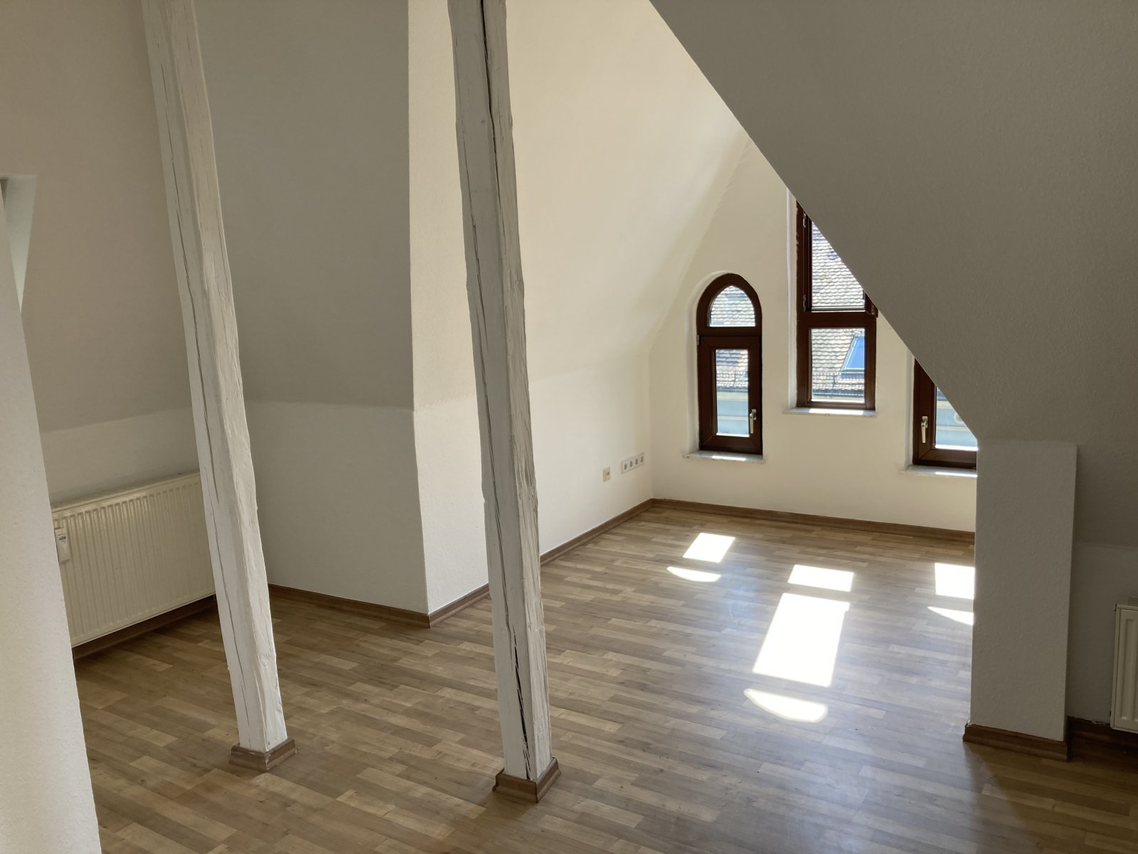 Ab 1.11.! Tolle, zentrumsnahe 4-Raumwhg. mit Dachterrasse!