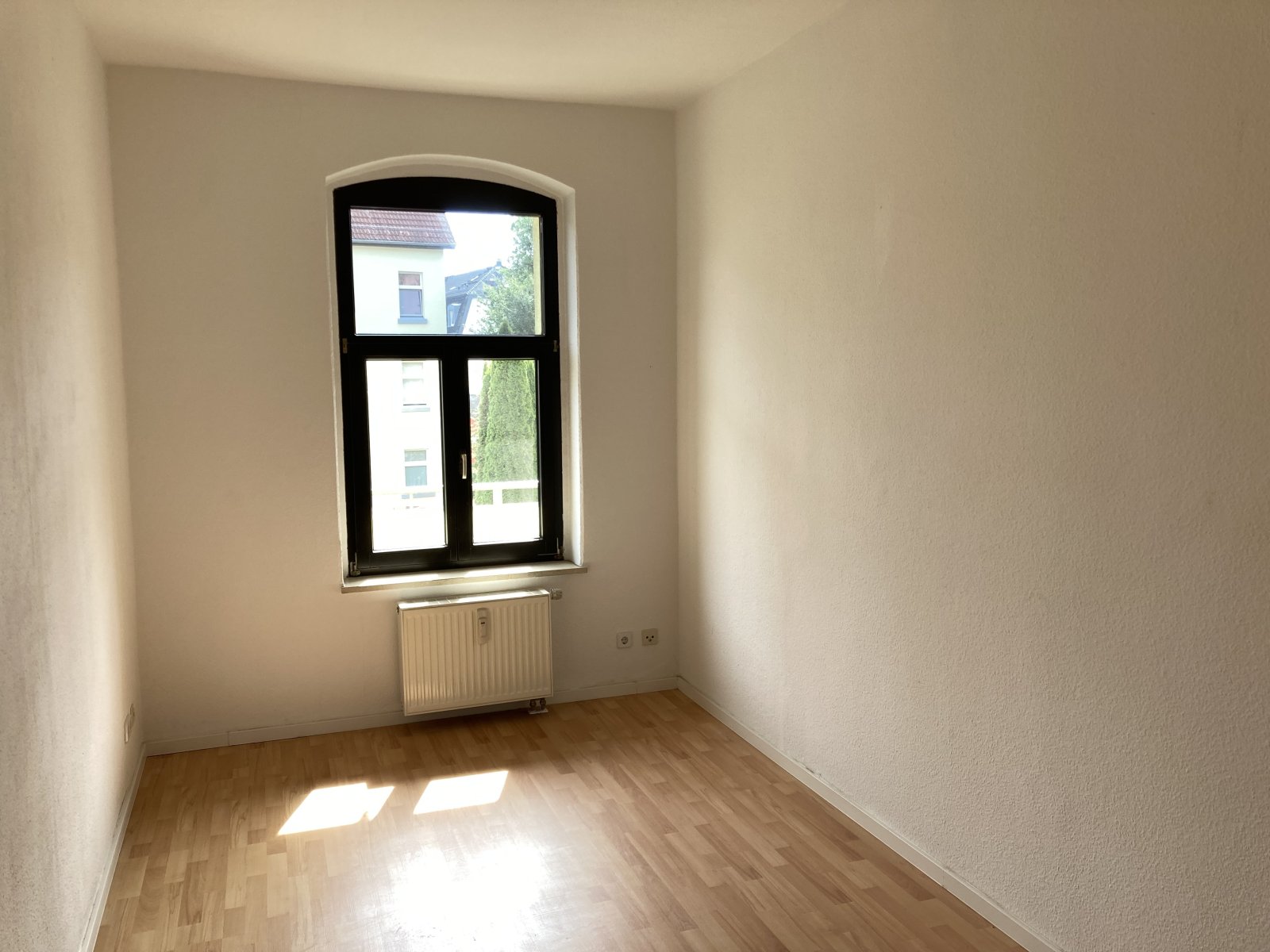 Ab 1.10.! Charmante 2-Raumwhg. mit Balkon und Stellplatz!