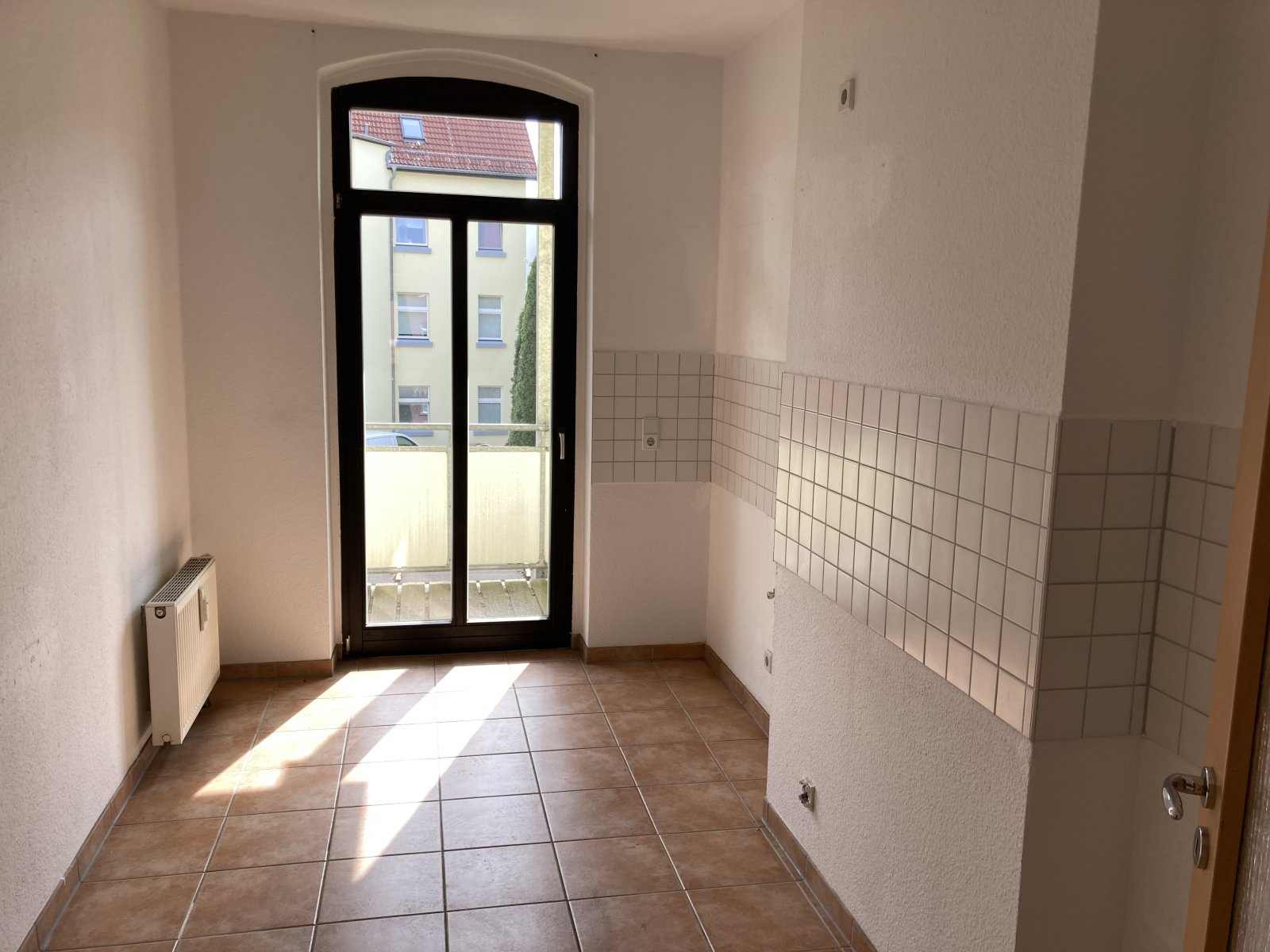 Ab 1.10.! Charmante 2-Raumwhg. mit Balkon und Stellplatz!