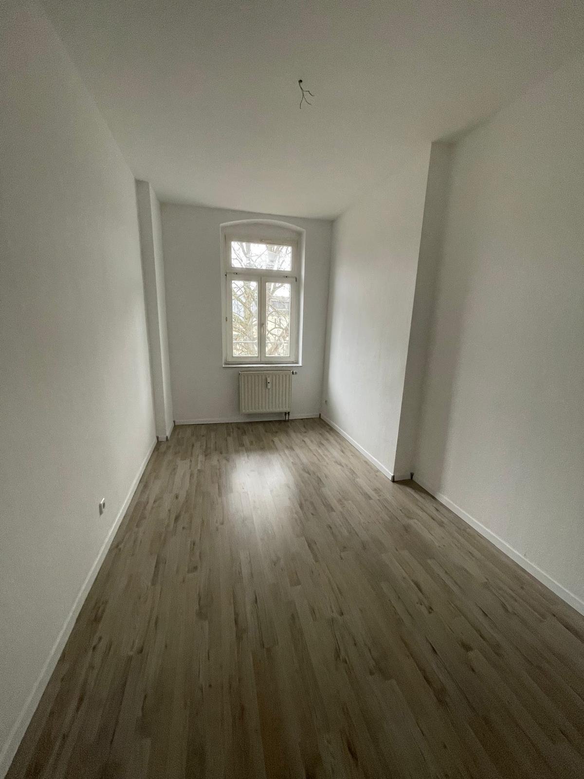 Helle, zentrumsnahe 3-Raumwohnung mit Balkon!