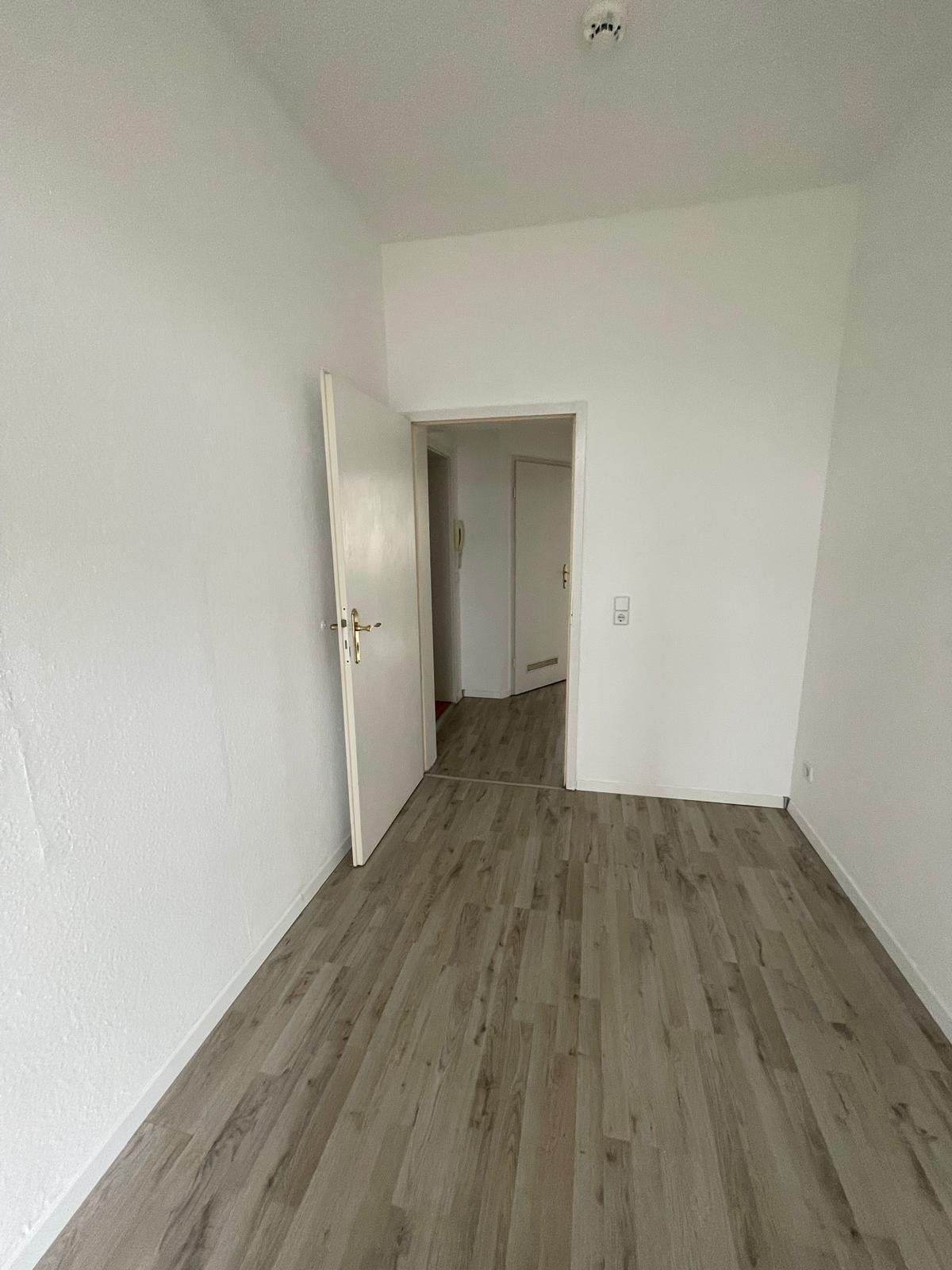 Helle, zentrumsnahe 3-Raumwohnung mit Balkon!