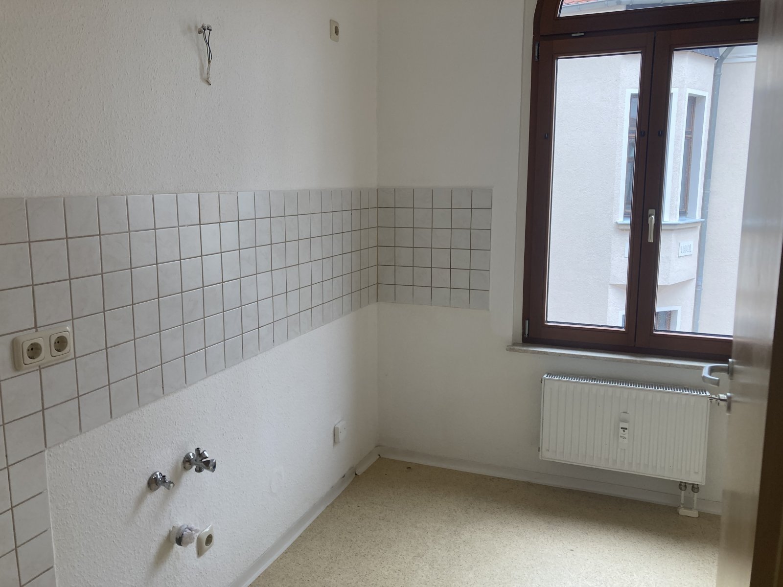 Ab 1.12.! Helle 2-Raumwohnung mit Balkon und Stellplatz in Zwickau!