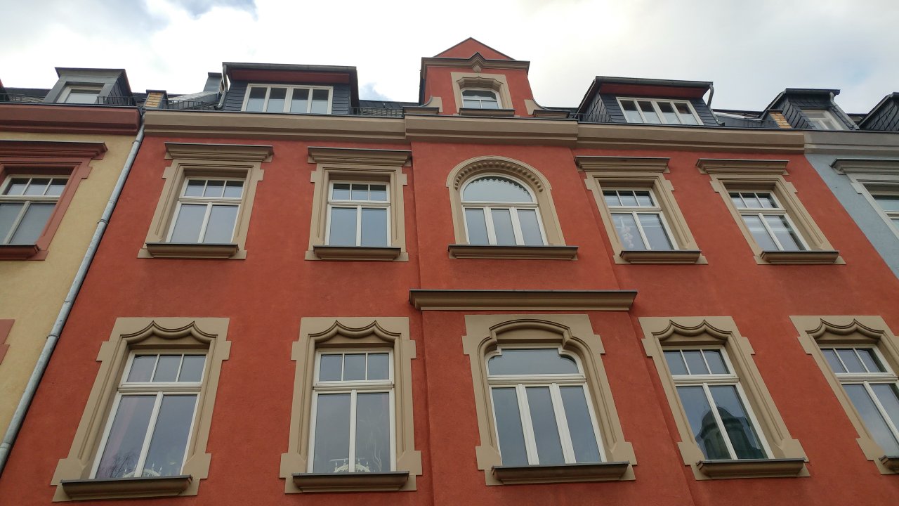 Zentrumsnahe 2-Zimmerwhg. in Zwickau - * bezugsfrei * Stil-Altbau 1902 * Kernsaniert 1999