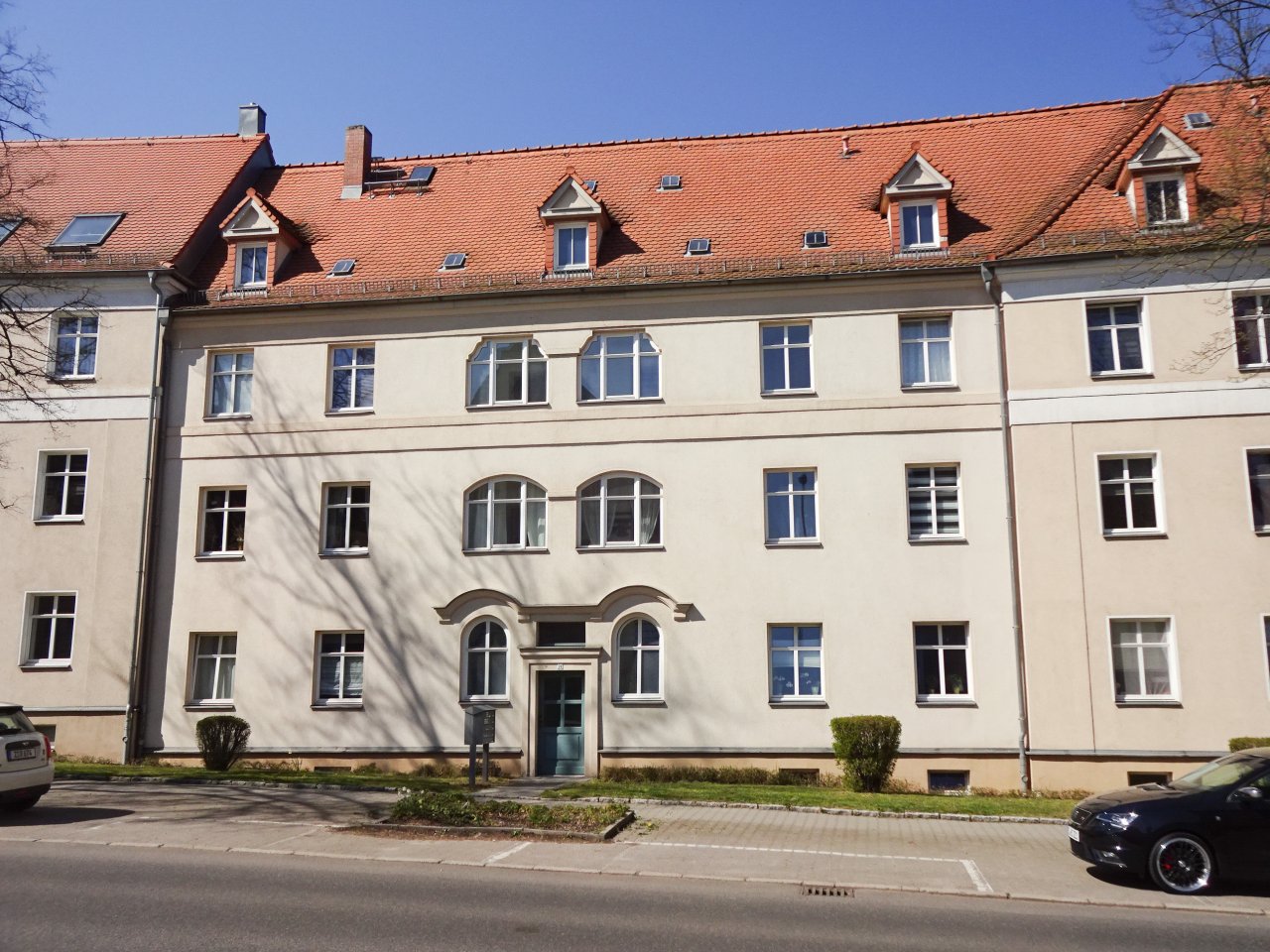 Ab 1.12.! Helle 2-Raumwhg. mit Balkon und Stpl. in Marienthal!