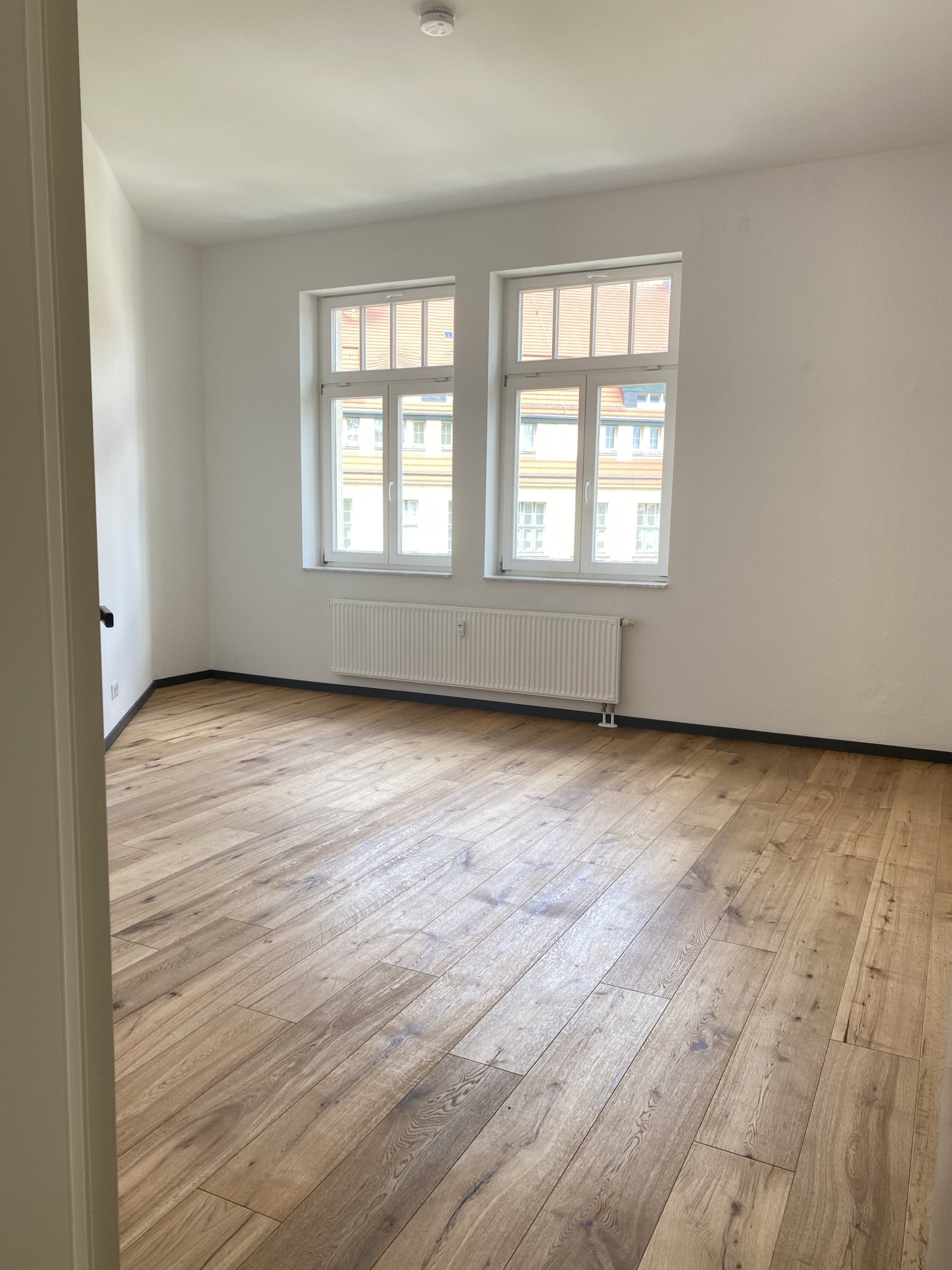 Moderne 3-Zimmer-Wohnung mit Balkon u. EBK in Zwickau-Pölbitz!