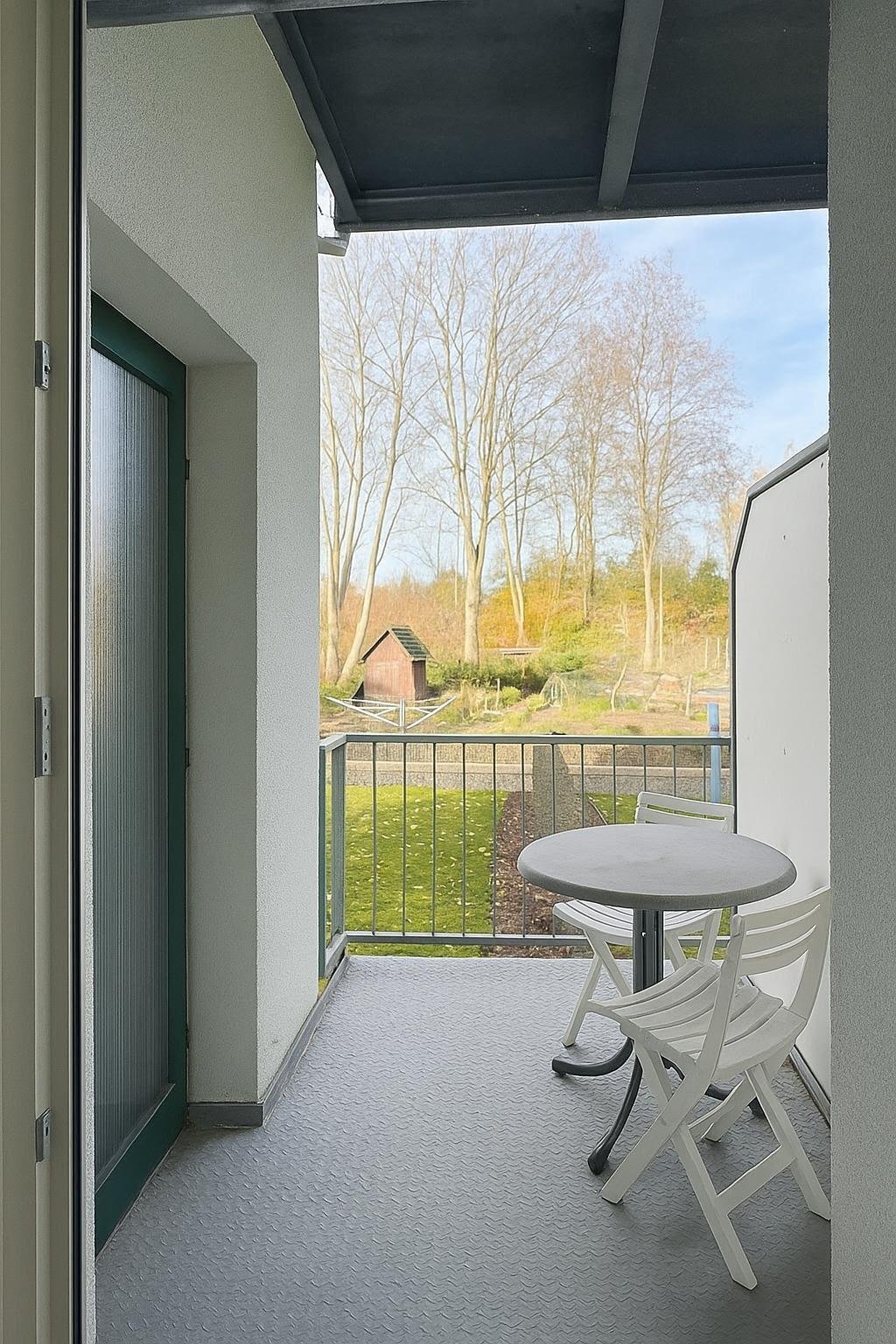 ab 1.11.26!! Gemütliche 1,5-Raumwohnung mit Einbauküche & Balkon in Crossen!