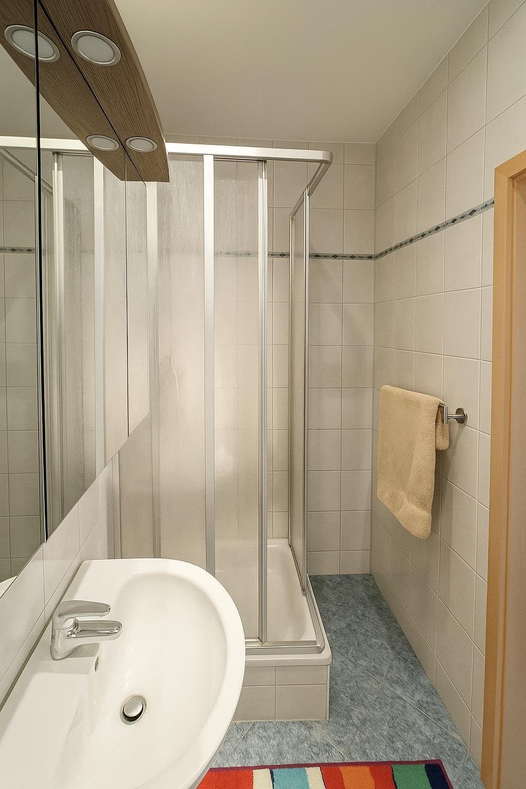 ab 1.11.26!! Gemütliche 1,5-Raumwohnung mit Einbauküche & Balkon in Crossen!