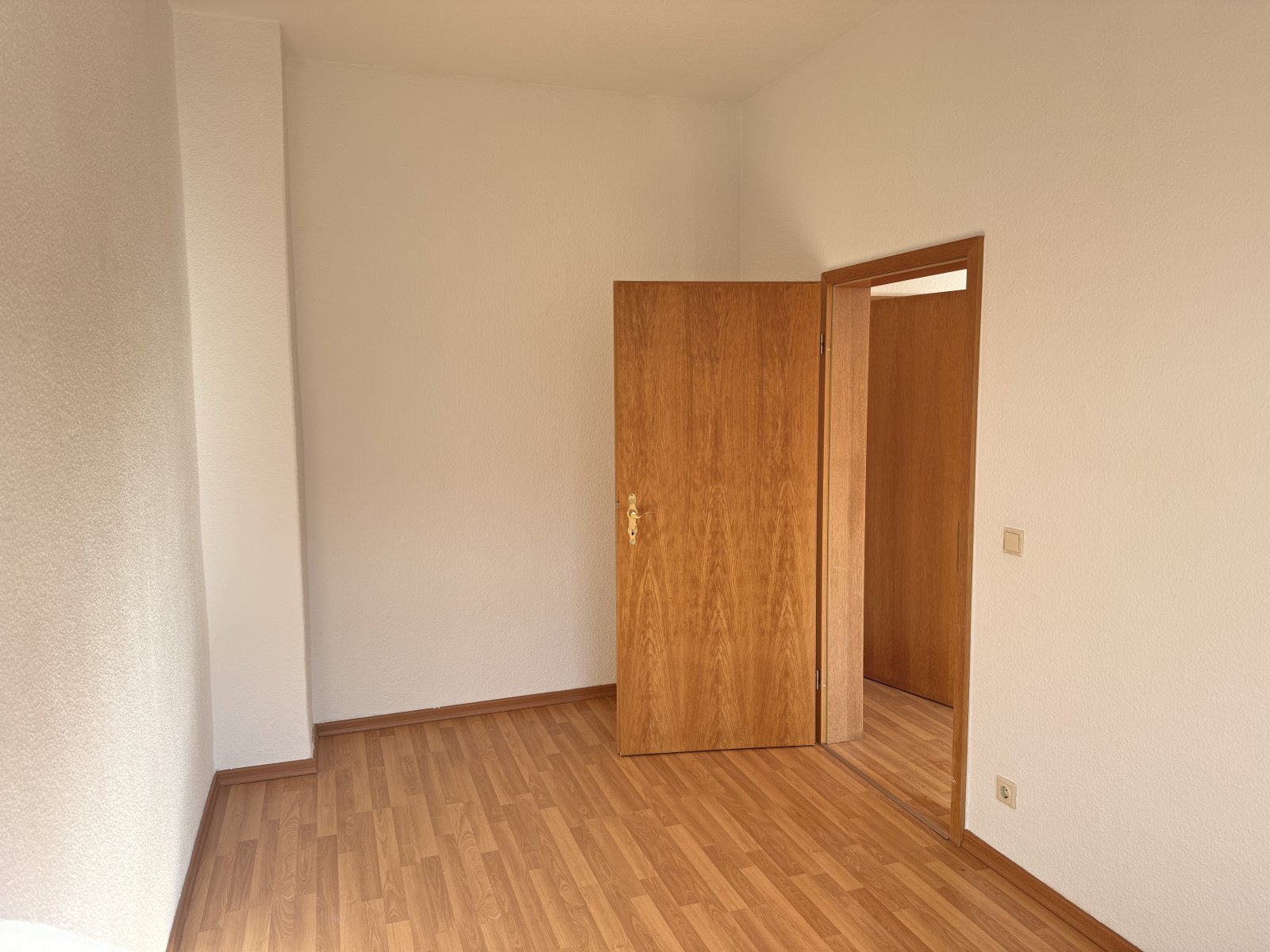 Helle, sanierte 2-Raumwohnung in guter Lage! 